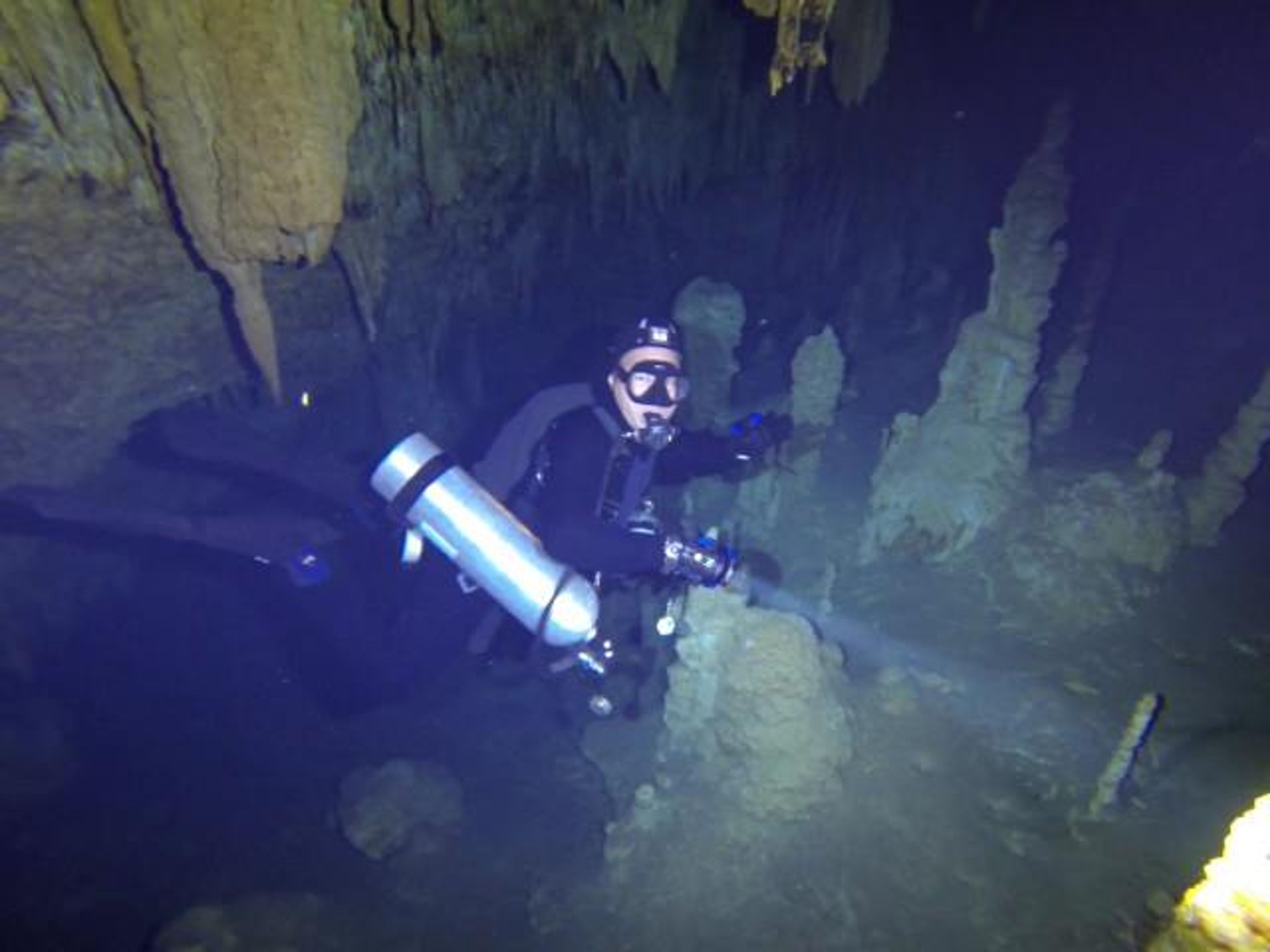 Jeep Safari "IMMERSIONI IN TANQUES AZULES (GROTTA DELLE VASCHE BLU), GIBARA". "Diving in Blue Tanks Cave" Tour., Gibara, north coast of Holguin Province, Cuba.