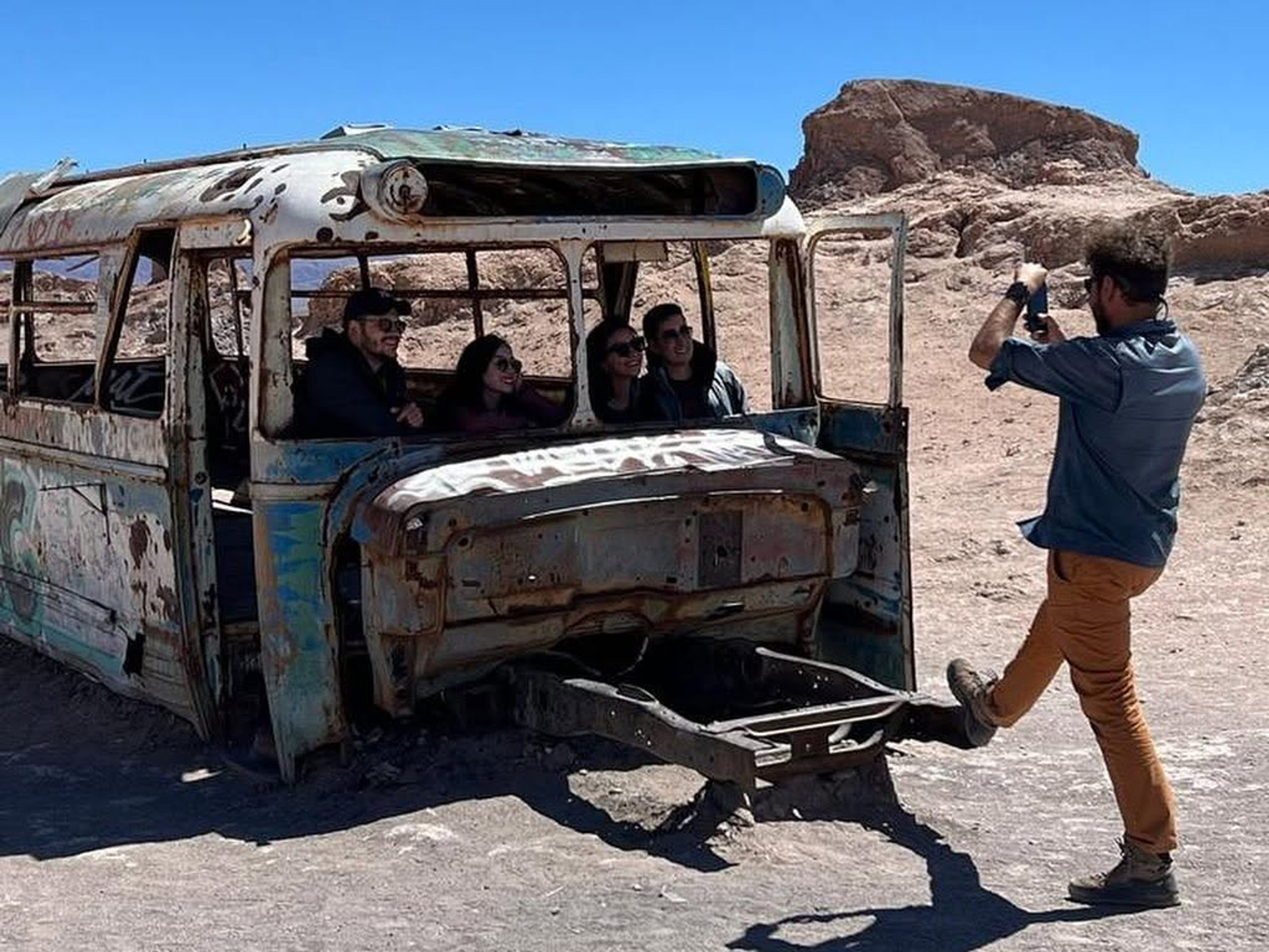 Tour PREMIUM "VALLECITO - CHAÎNE DE MONTAGNES DE SEL". "VALLECITO - SALT MOUNTAIN RANGE" PREMIUM Tour, San Pedro de Atacama, Chile. 