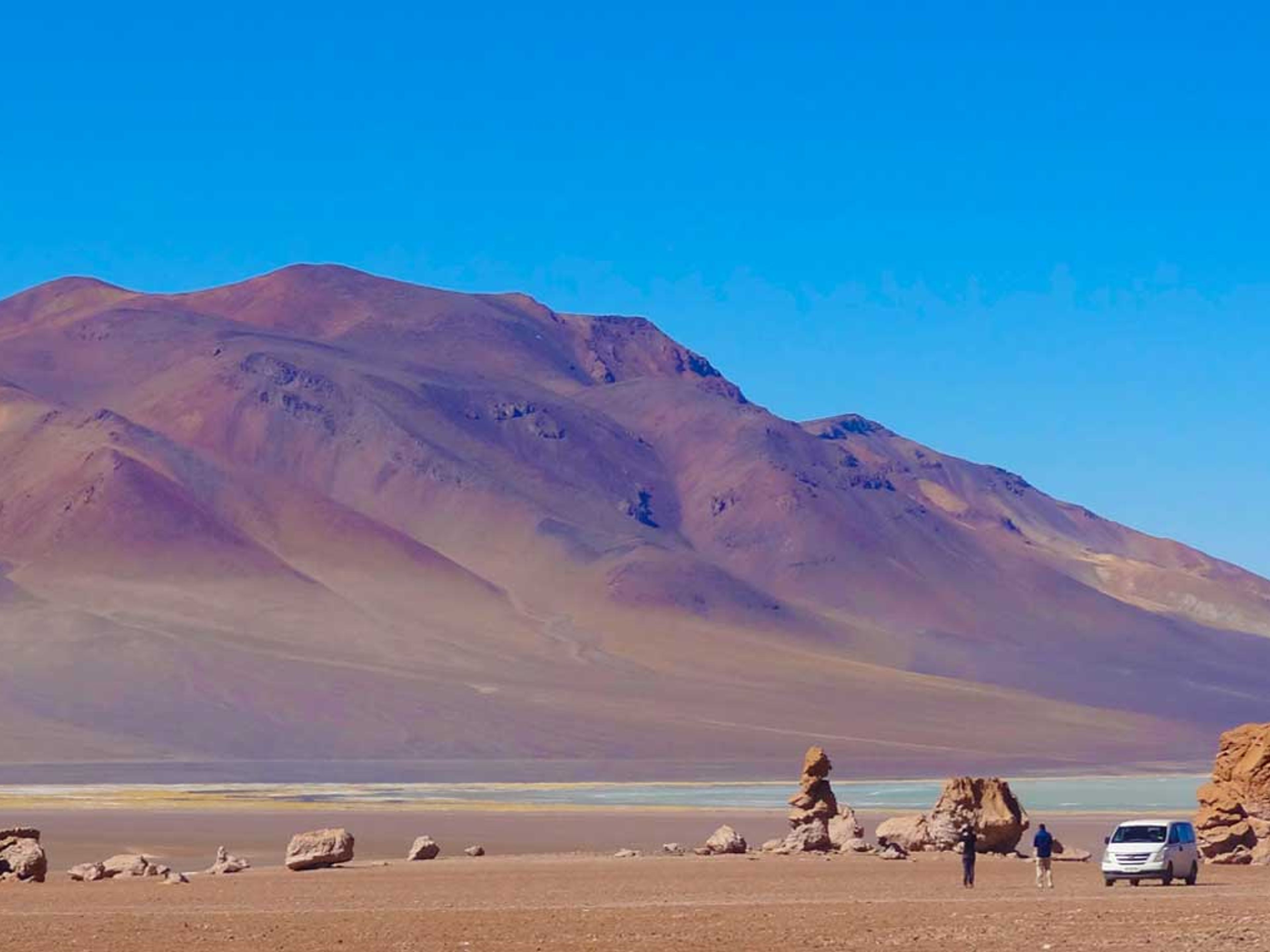 EXCURSION "MOINES DE LA NOIX DE PÉCAN". Monks of Atacama, panoramic view, Antofagasta region, Chile