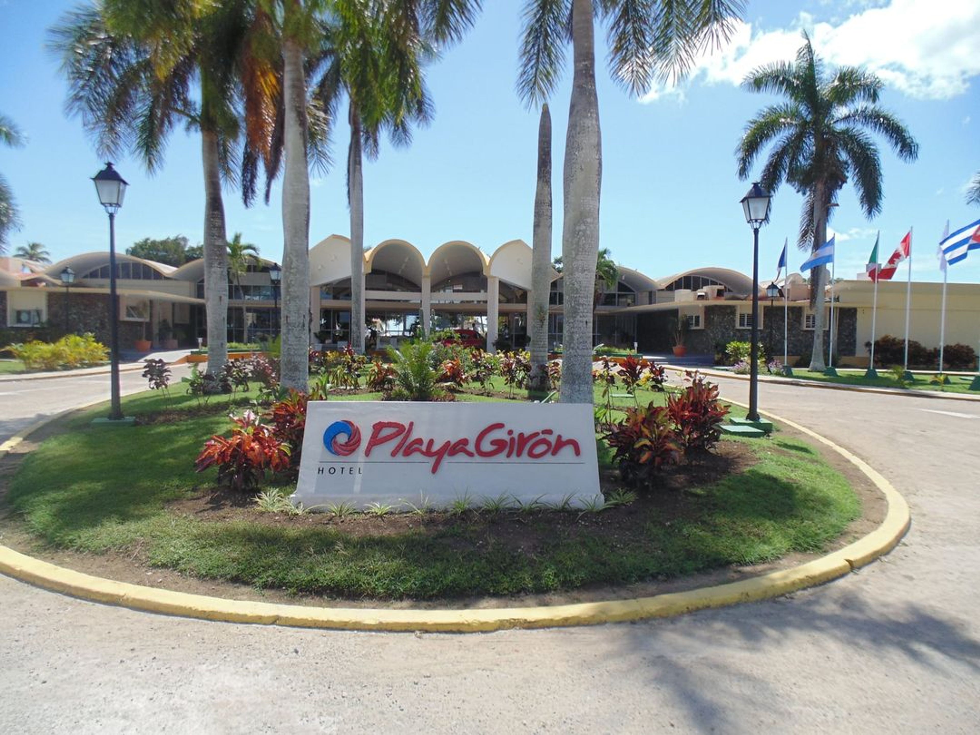 Excursión “A PLAYA GIRÓN Y CALETA BUENA”. Playa Girón Hotel panoramic view, Playa Girón, Matanzas, Cuba.