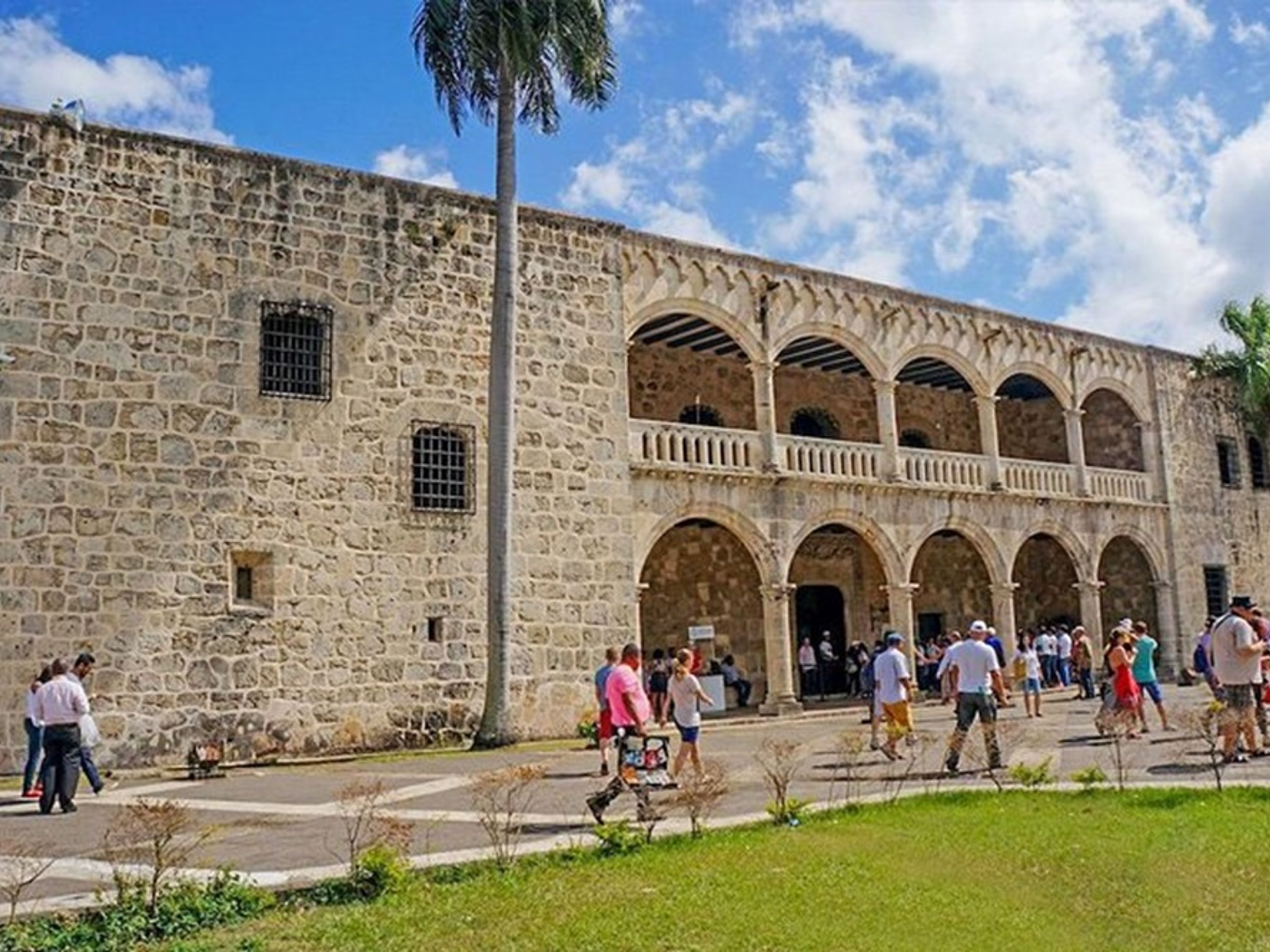 Tour "SANTO DOMINGO CITY TOUR". SANTO DOMINGO CITY TOUR, Dominican Republic.