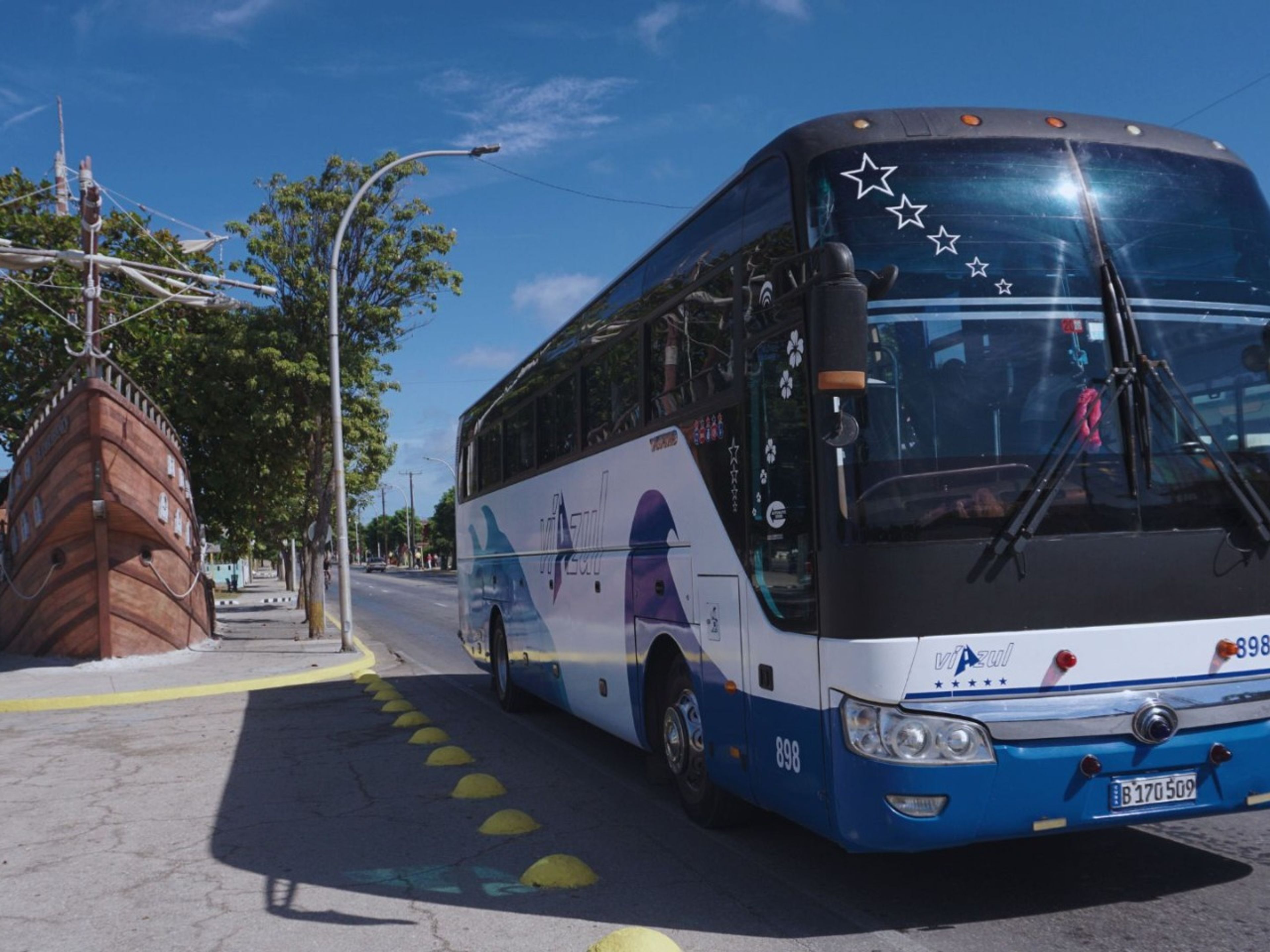 “VIAZUL CUBA: ”LA HAVANE / MATANZAS / AÉROPORT DE VARADERO / VARADERO” Services de transfert collectif