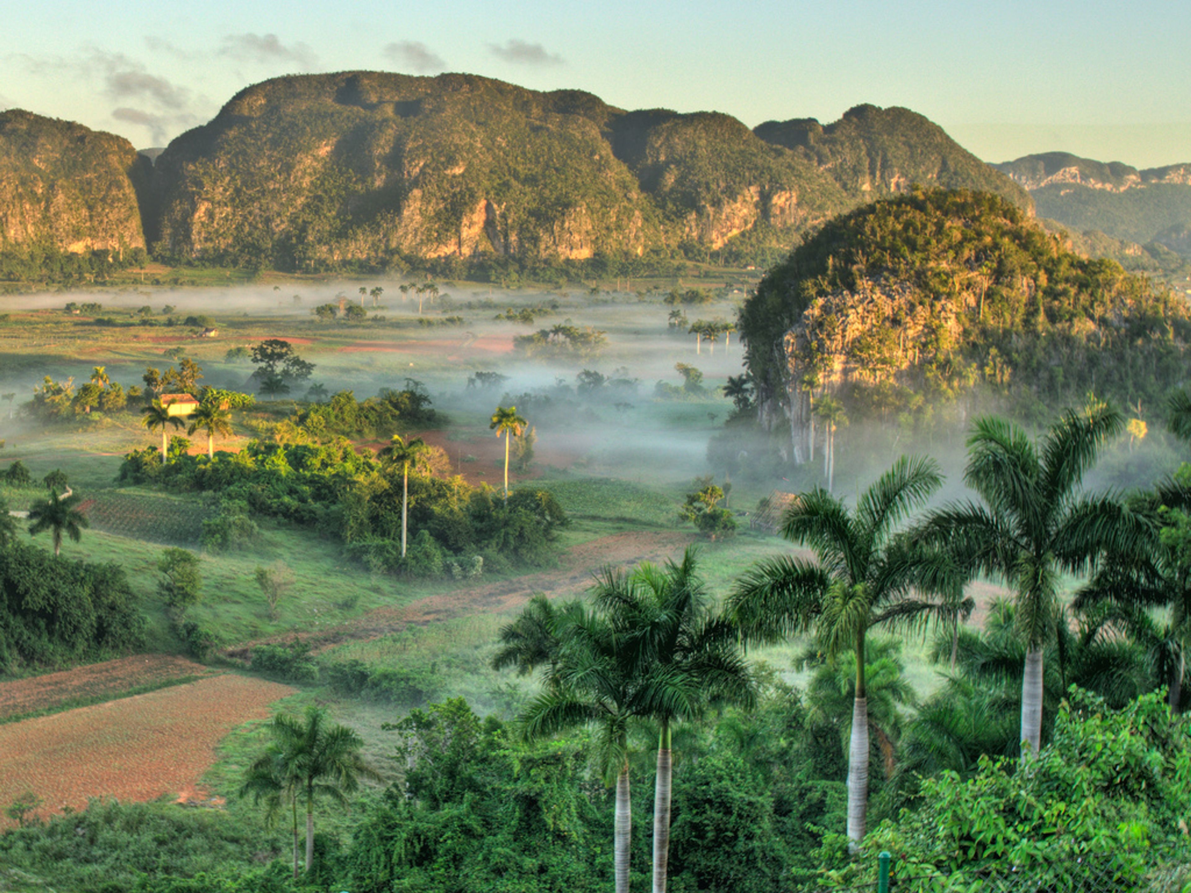 "Découverte Viñales Tour. Viñales valley National Park panoramic view, Pinar del Río