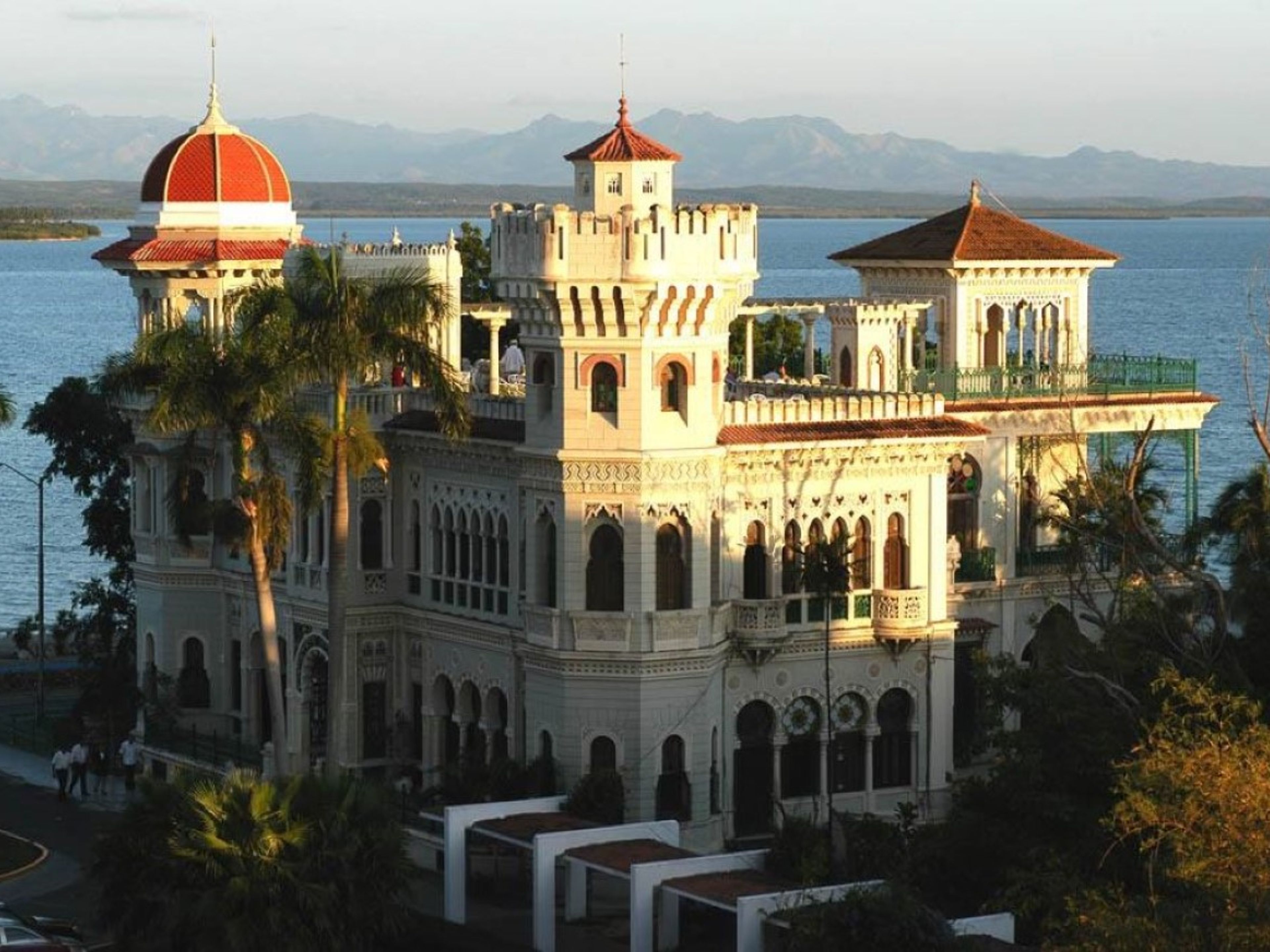 “CIENFUEGOS - TRINIDAD” Tour. Cienfuegos City, Cienfuegos, Cuba
