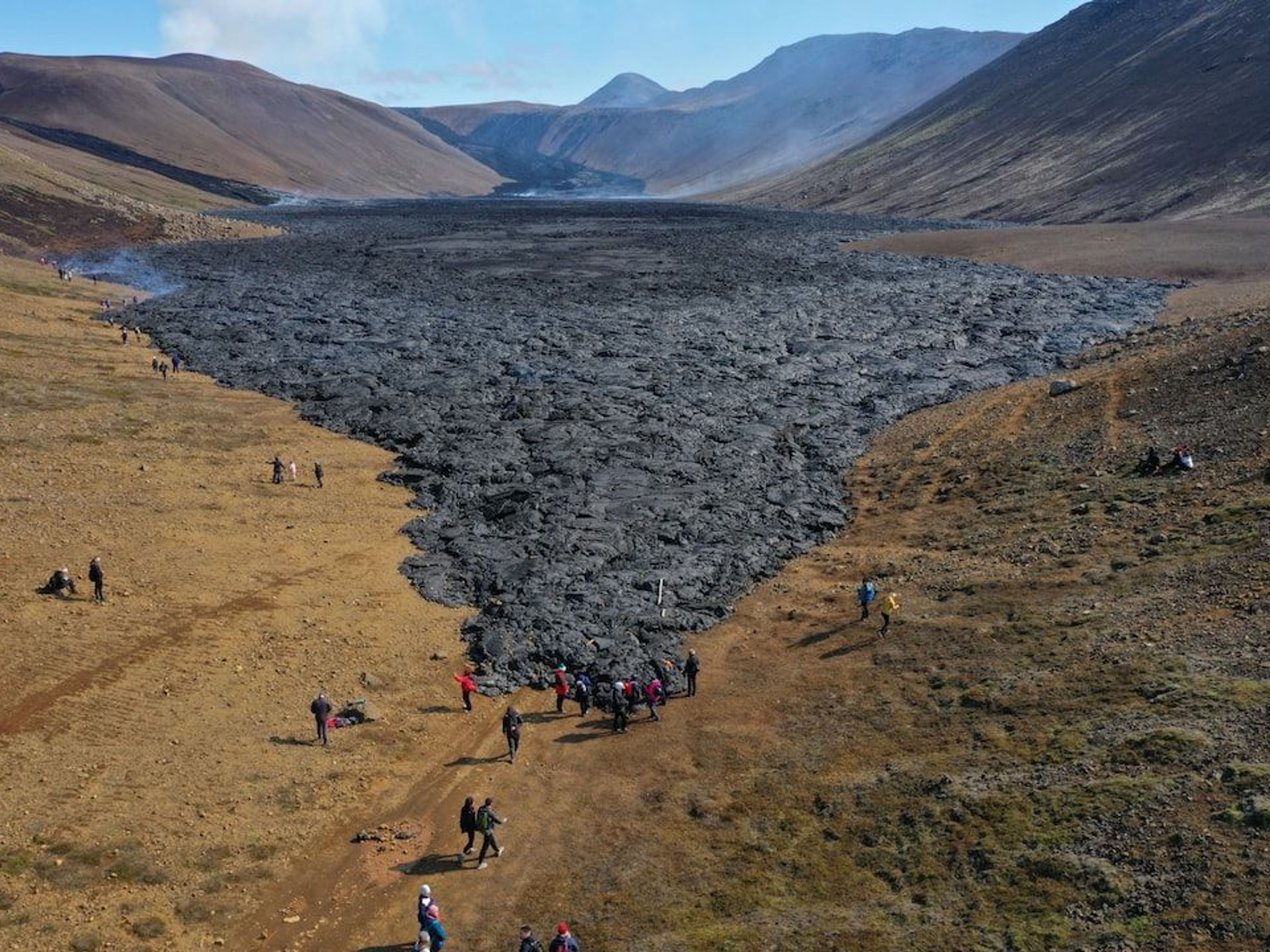 Excursão Privada "CAMINHADA NO VULCÃO FAGRADALSFJALL". Fagradalsfjall volcano hike, Iceland.
