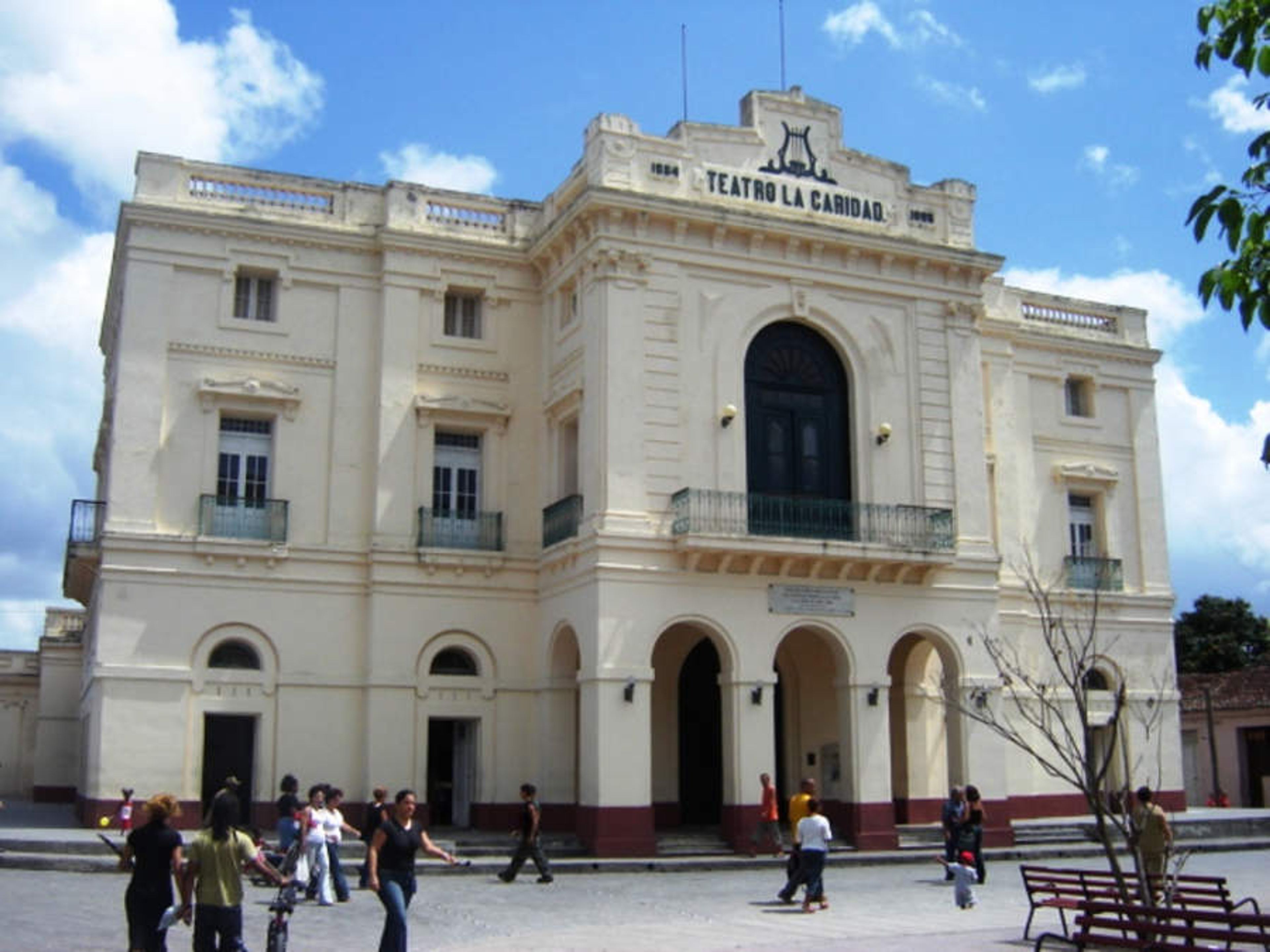 Тур "В САНТА КЛАРА". Leoncio Vidal Central Park panoramic view, Santa Clara, Villa Clara, Cuba.