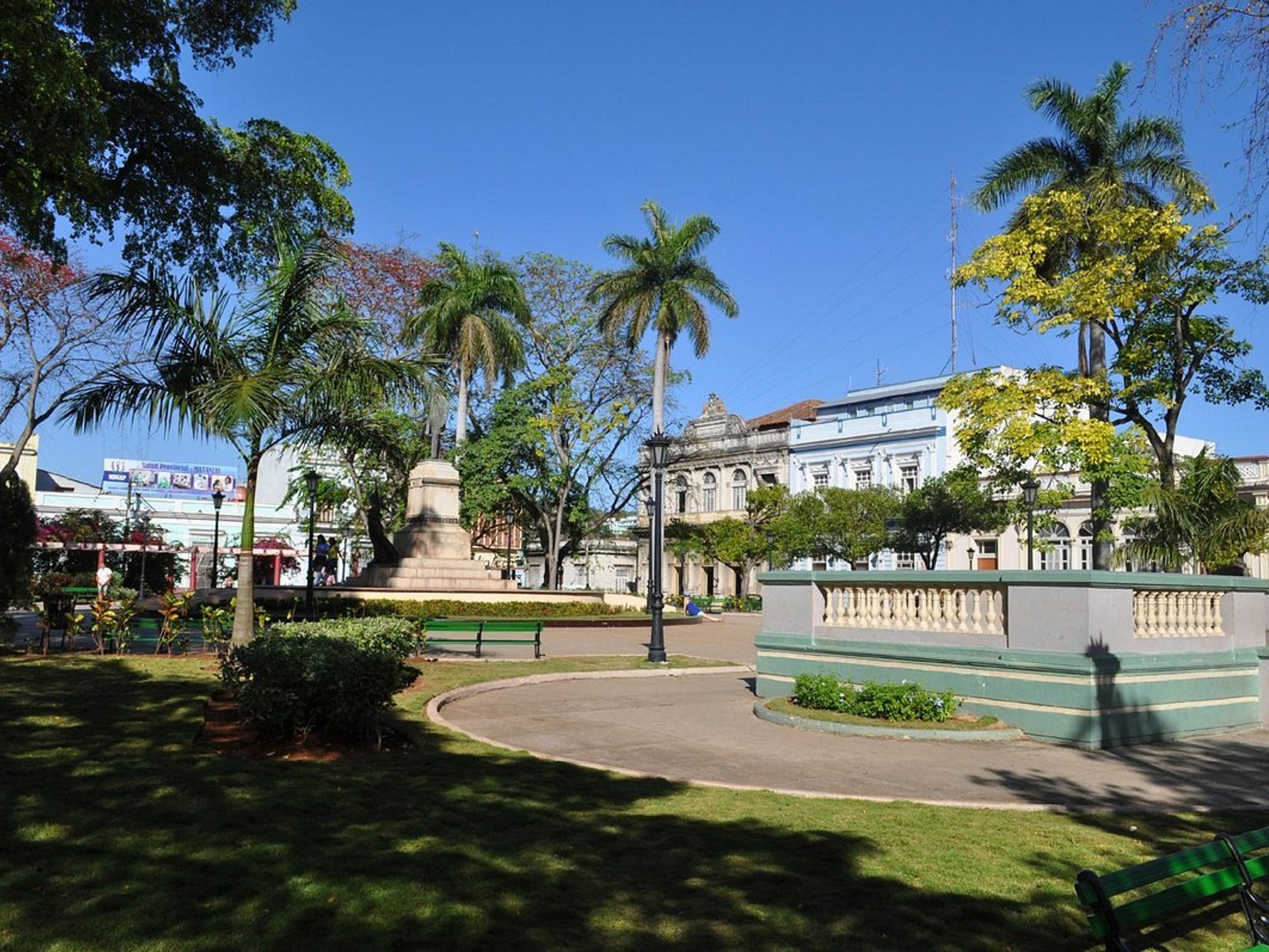Excursão "DIVERSÃO NAS GRUTAS DE MATANZAS". La Libertad central park panoramic view, Matanzas city, Matanzas, Cuba.