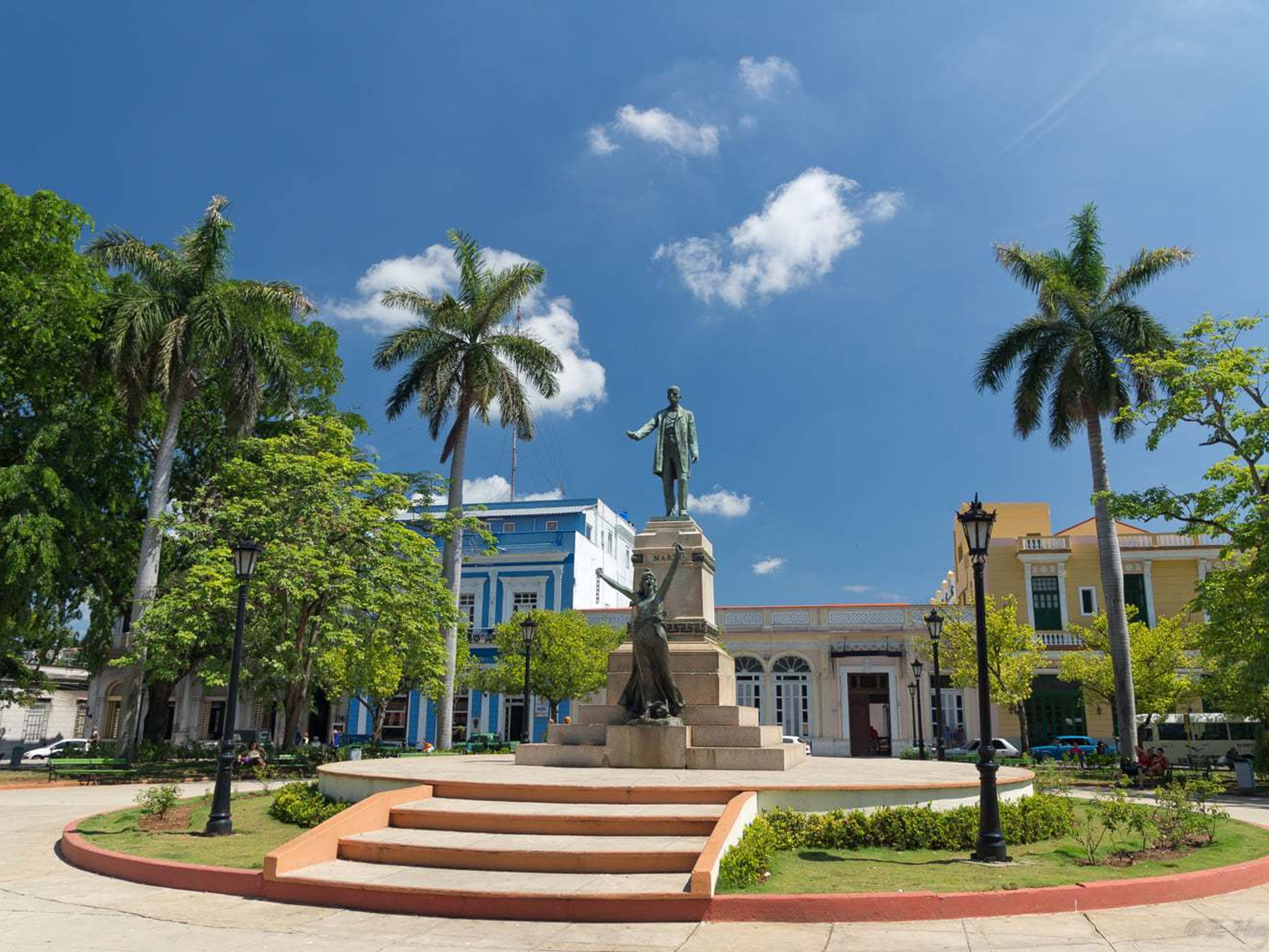 Excursão "DIVERSÃO NAS GRUTAS DE MATANZAS". La Libertad central park panoramic view, Matanzas city, Matanzas, Cuba.