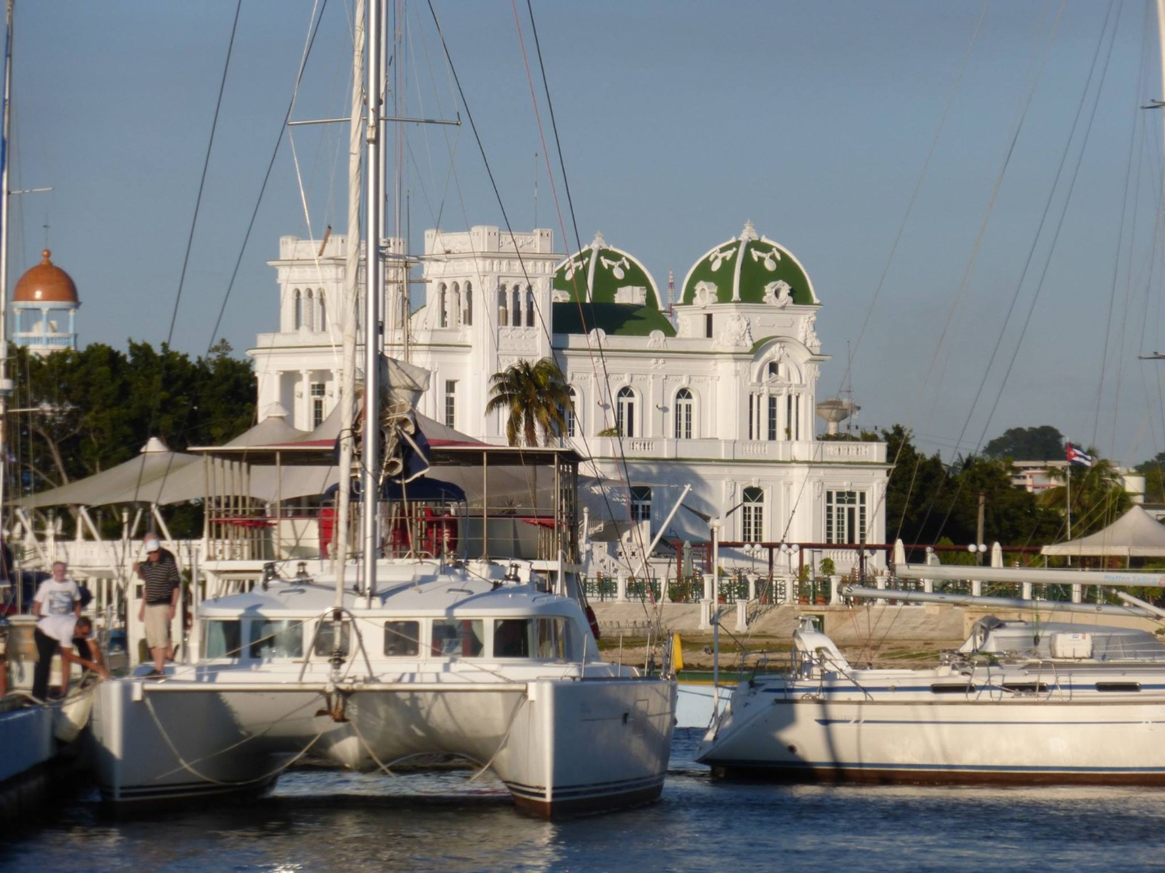 Tour "PÊCHE DE FOND À CIENFUEGOS". “BOTTOM FISHING IN CIENFUEGOS” Tour