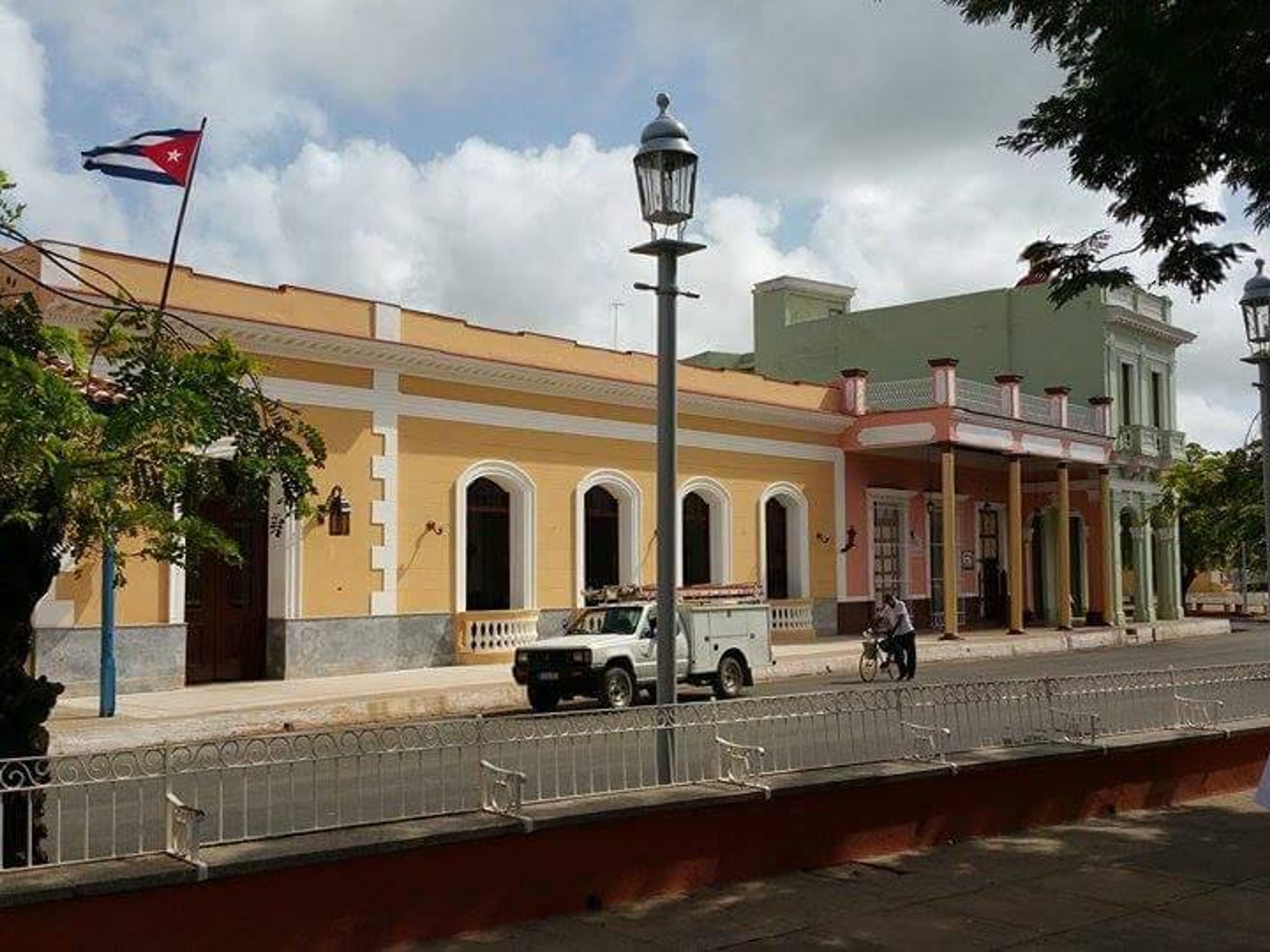 Excursión "NOCHE REMEDIANA". "SAN JUAN DE LOS REMEDIOS AT NIGHT" Tour, Remedios, Villa Clara, Cuba.
