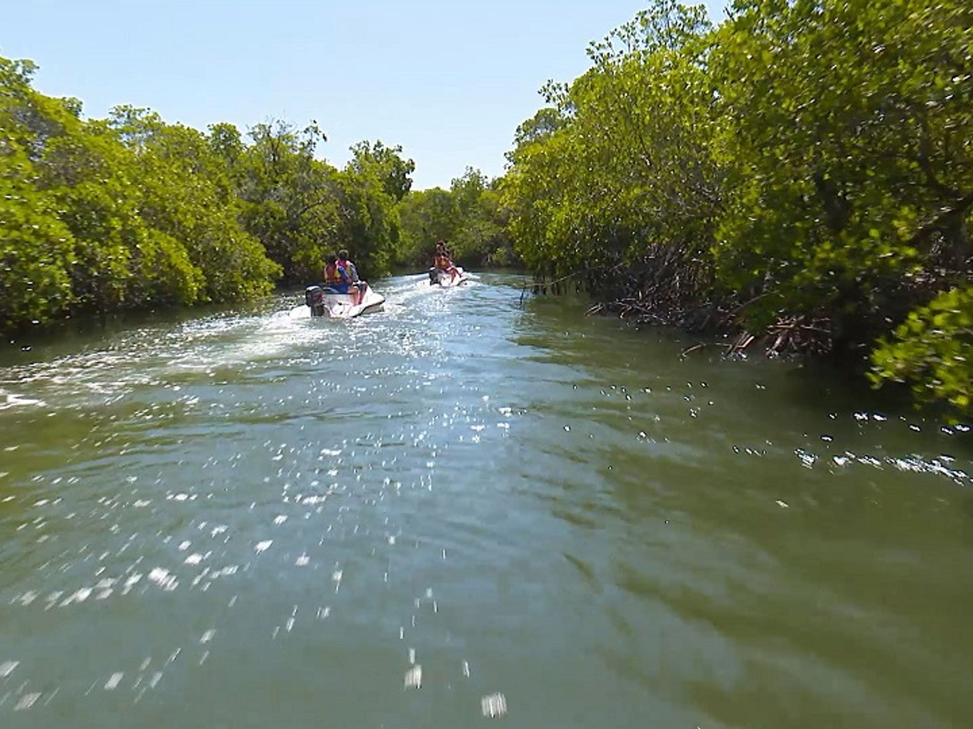 Excursão "BOAT ADVENTURE EM VARADERO" (em Aqua Ray). “BOAT ADVENTURE IN VARADERO“ Tour (in Aqua Ray), Varadero, Matanzas, Cuba.