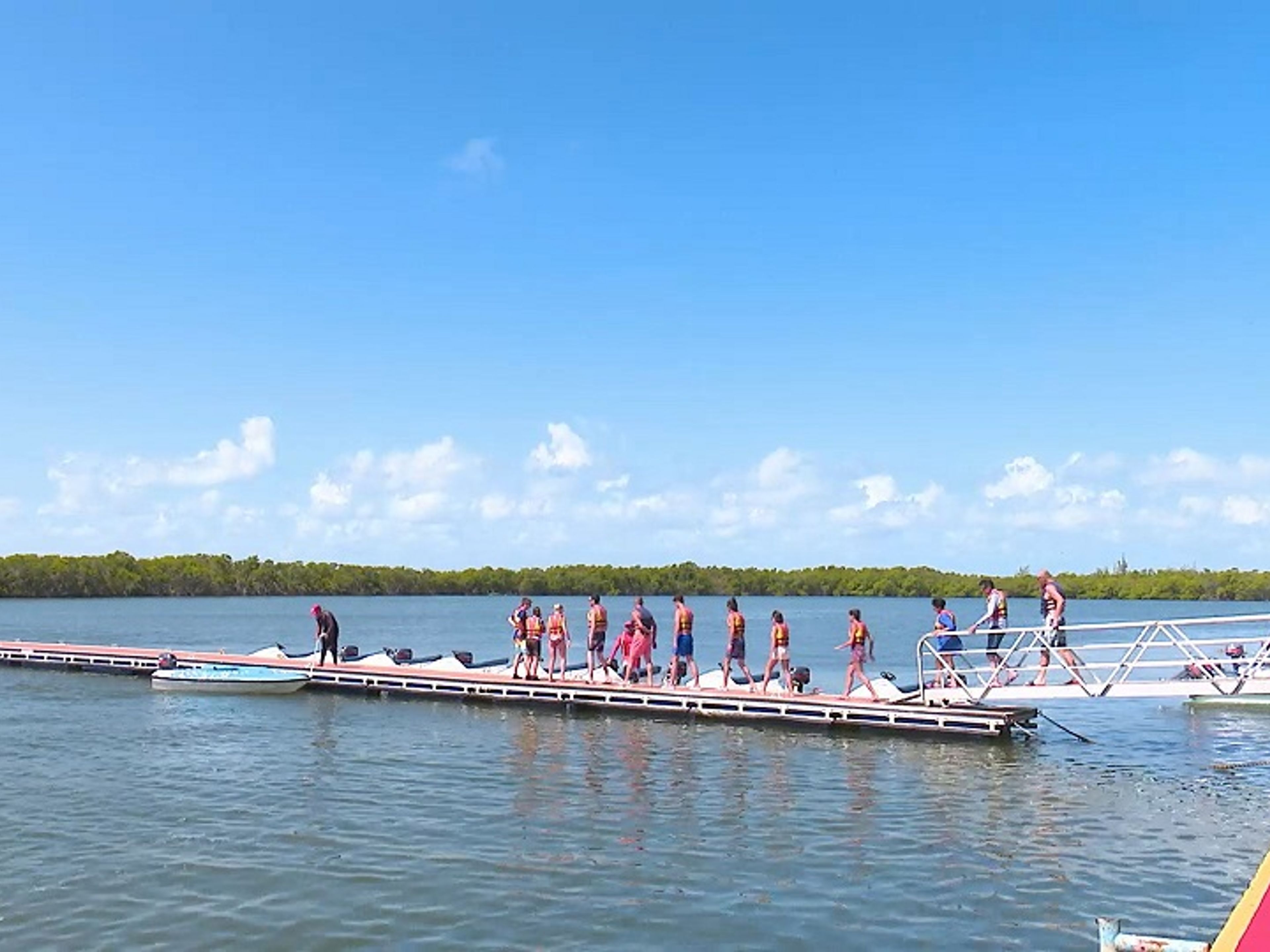 Excursão "BOAT ADVENTURE EM VARADERO" (em Aqua Ray). “BOAT ADVENTURE IN VARADERO“ Tour (in Aqua Ray), Varadero, Matanzas, Cuba.