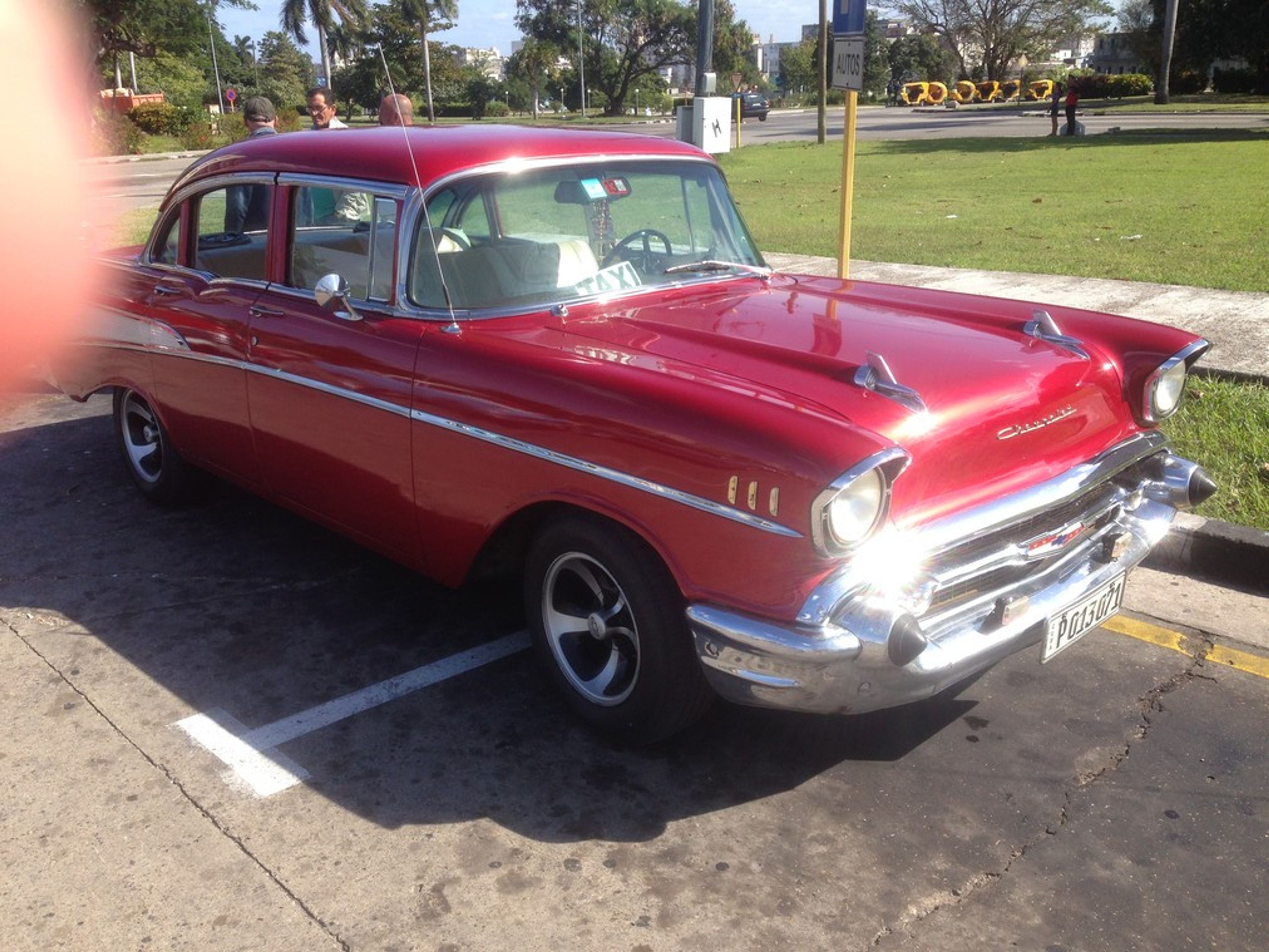 "HAVANA, HISTORY AND FUN + OPTIONAL VISIT TO THE TROPICANA CABARET IN AMERICAN CLASSIC CARS" Tour (OPTION 2). "HAVANA, HISTORY AND FUN + OPTIONAL VISIT TO THE TROPICANA CABARET IN AMERICAN CLASSIC CARS" Tour (OPTION 2)