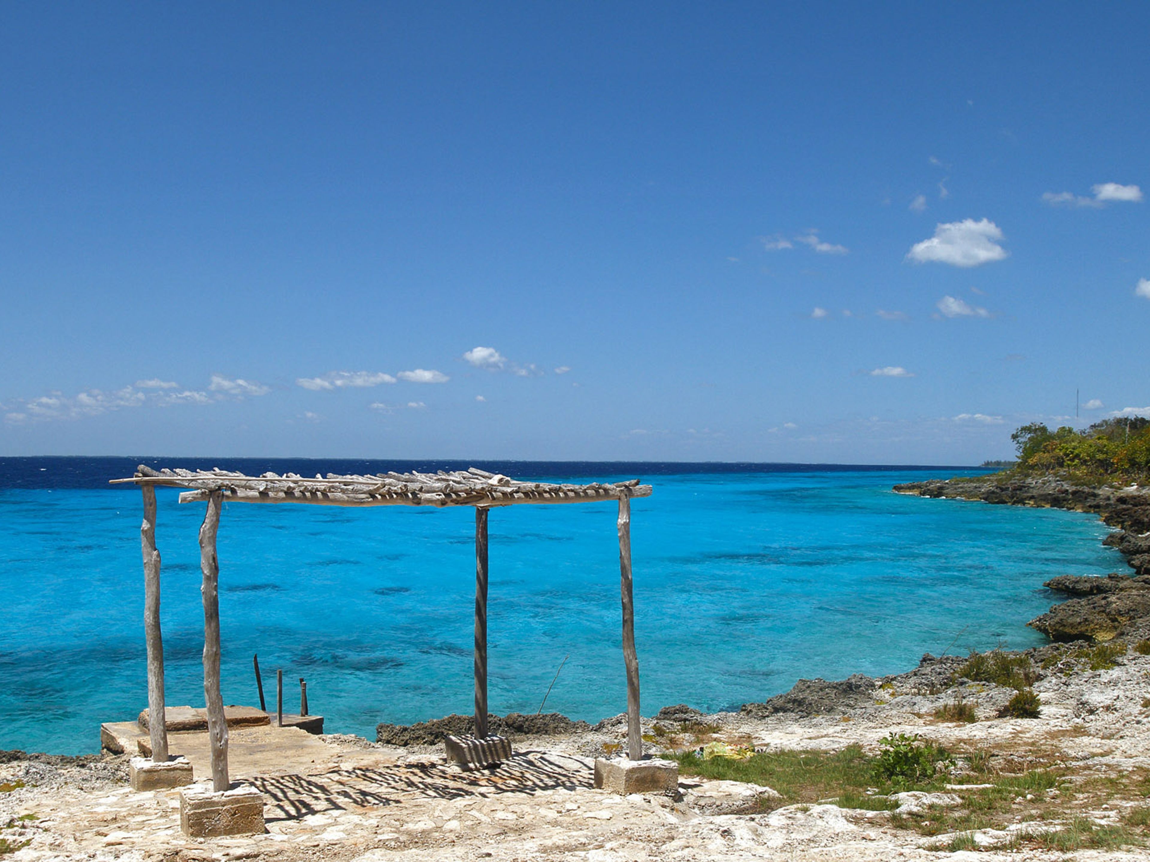 "REISE IN DIE KARIBIK" Tour. Punta Perdíz beach panoramic view, Playa Girón. "Guamá, Tour to the Caribbean" Tour