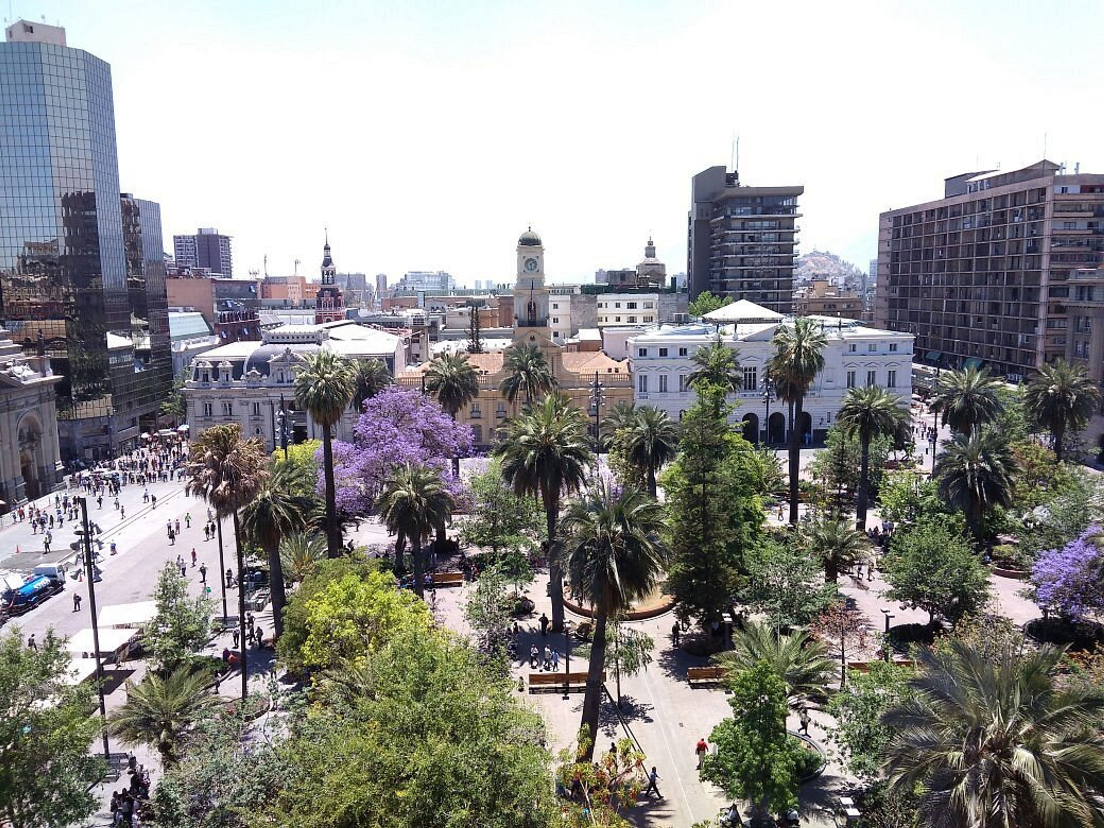 Tур "ЭКСКУРСИЯ ПО ГОРОДУ САНТЬЯГО + ХОЛМ САН КРИСТОБАЛЬ". “SANTIAGO CITY TOUR + SAN CRISTÓBAL HILL” Tour, Chile.