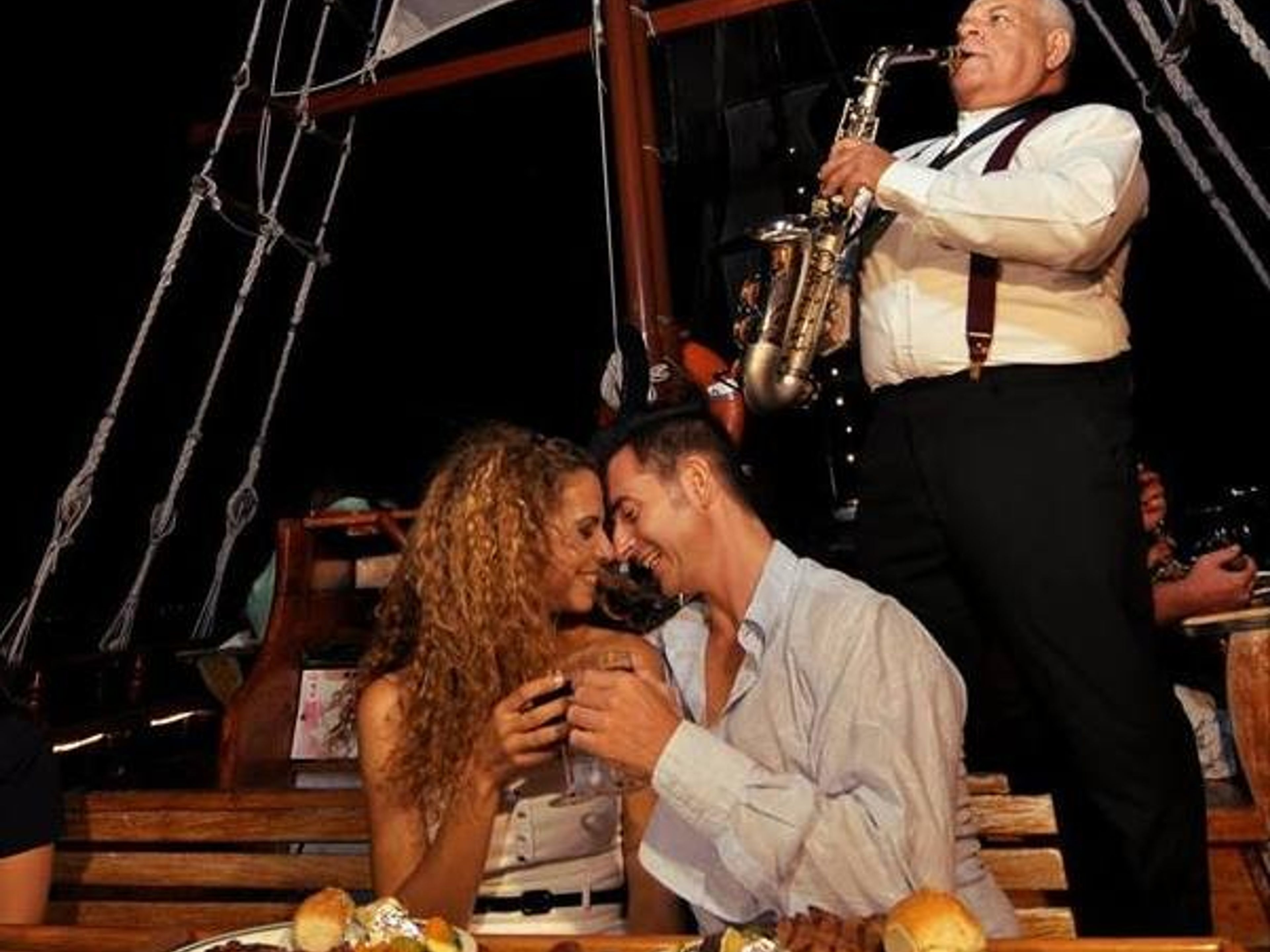 Excursión "Crucero del Amor en Cancún". "Cancun Lovers Cruise" Tour