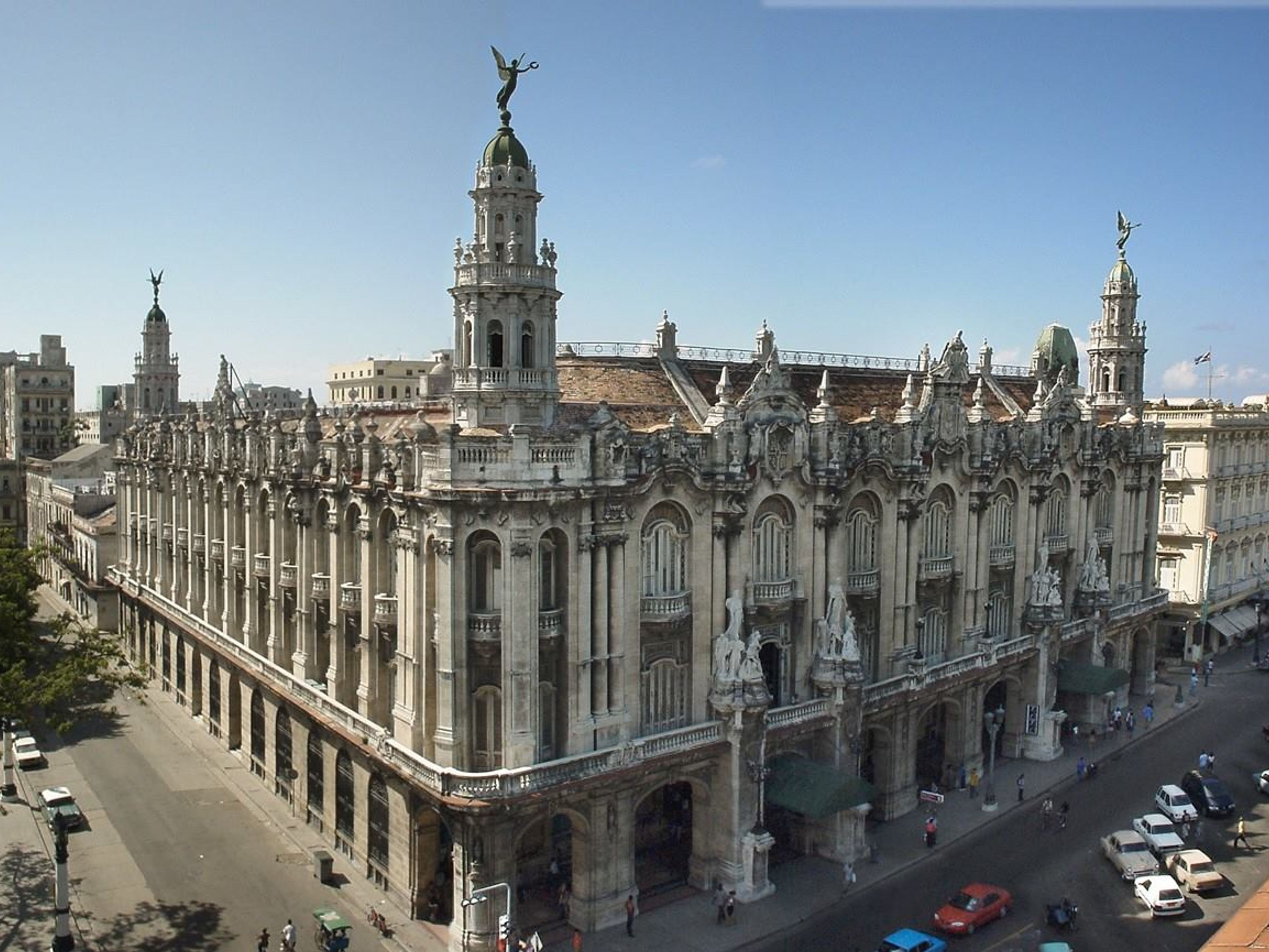 Excursão "Transculturização e Miscigenação". Palacio social del Centro Gallego de La Habana (Gran Teatro de La Habana "Alicia Alonso") panoramic view, Old Havana, La Habana, Cuba.
