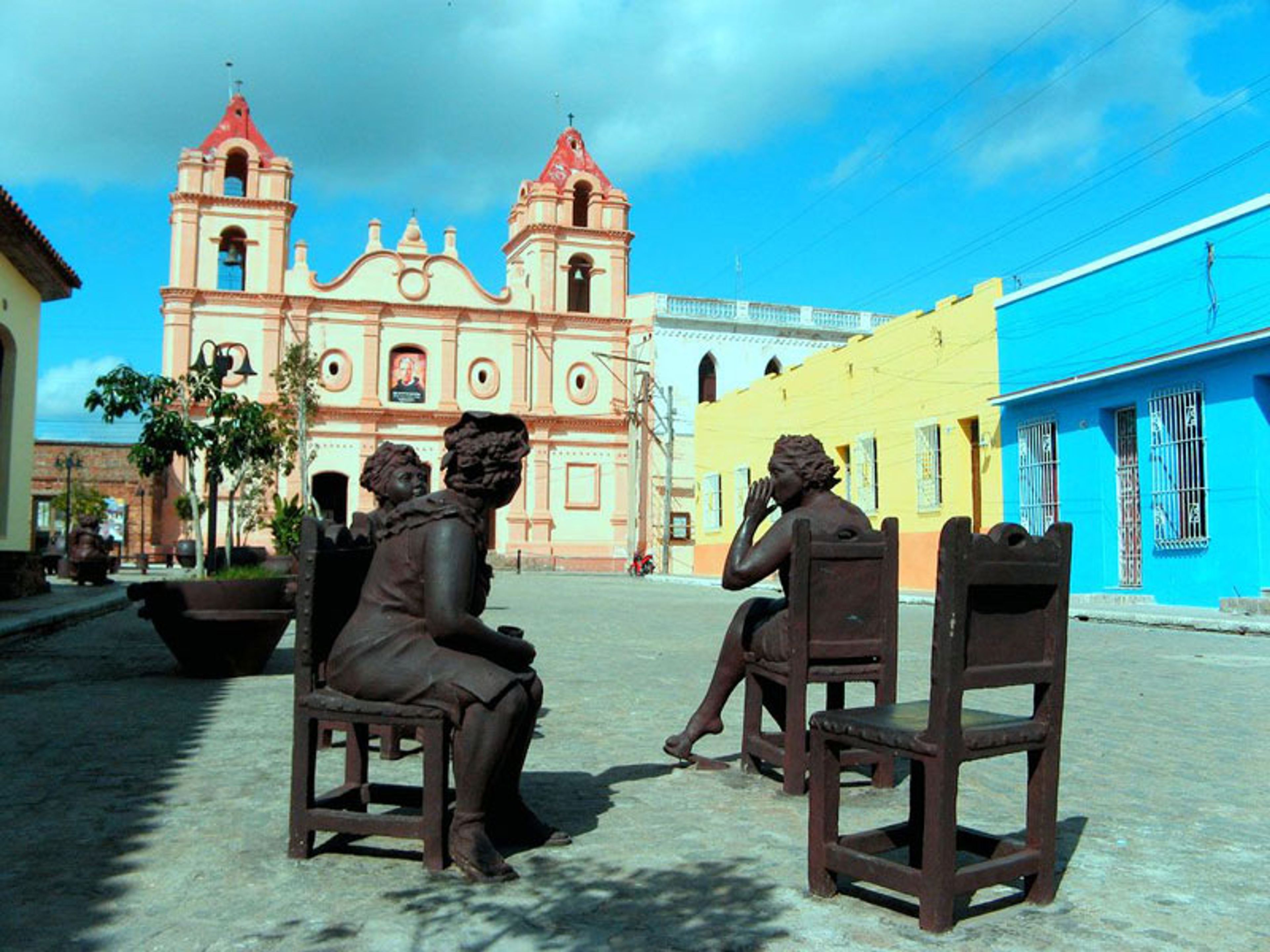 Экскурсия "Немного из Камагуэя". Del Carmen square, A Little of Camagüey Tour, Camagüey