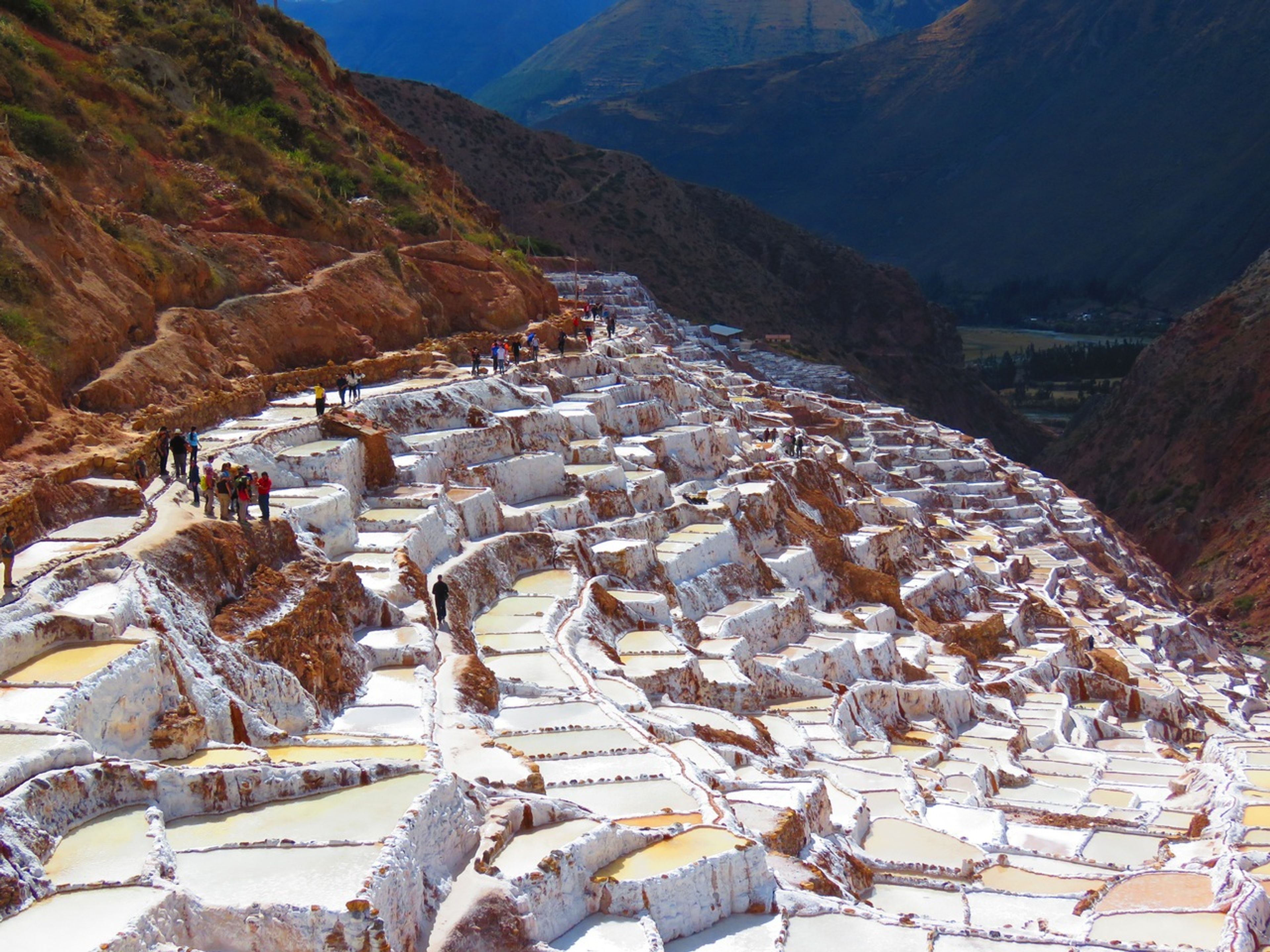 TOUR DELLE MURENE SALINERAS.. Salineras, Peru.