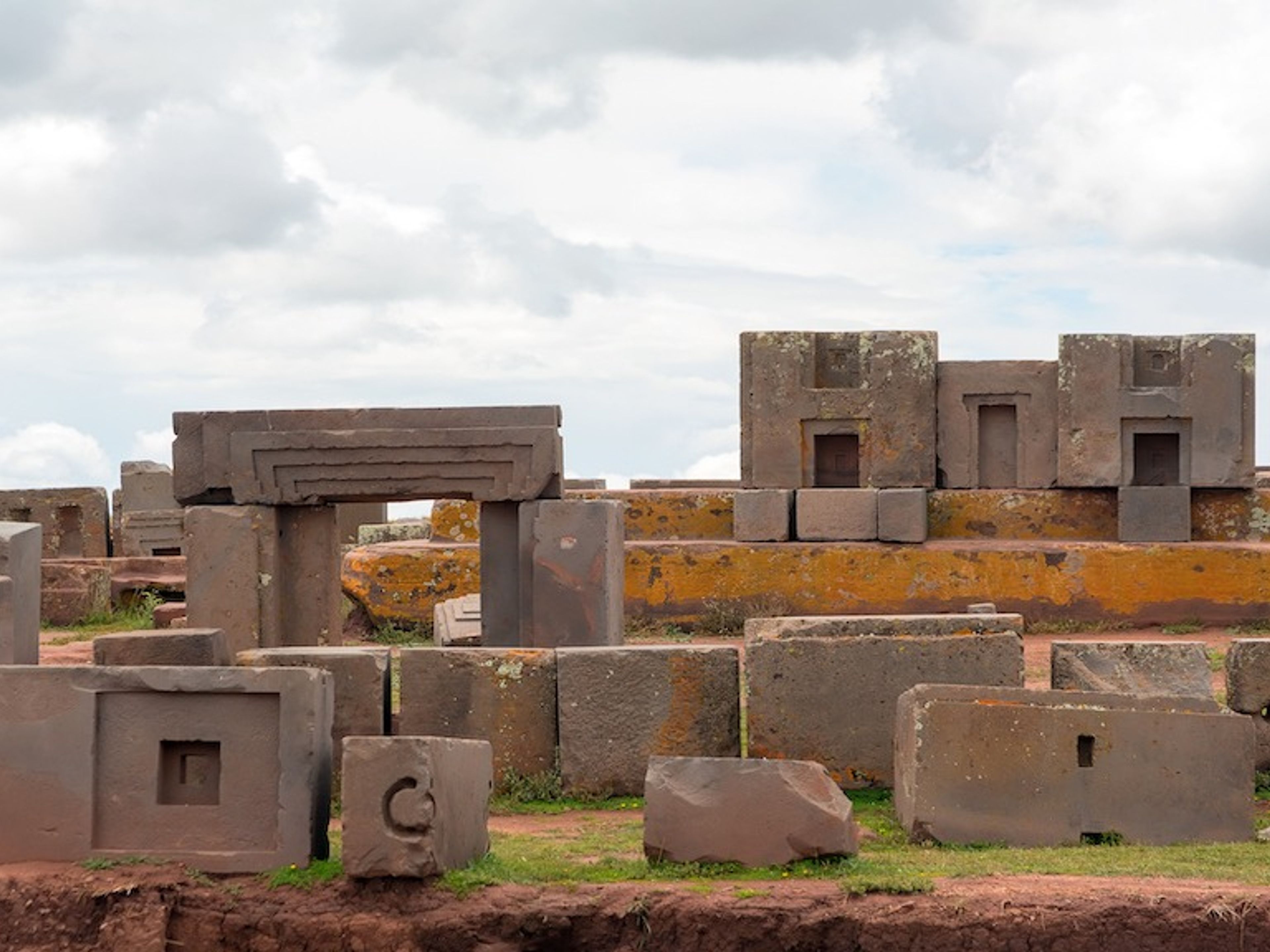 "TIWANAKU" TOUR. Puma Pumku Ruins
