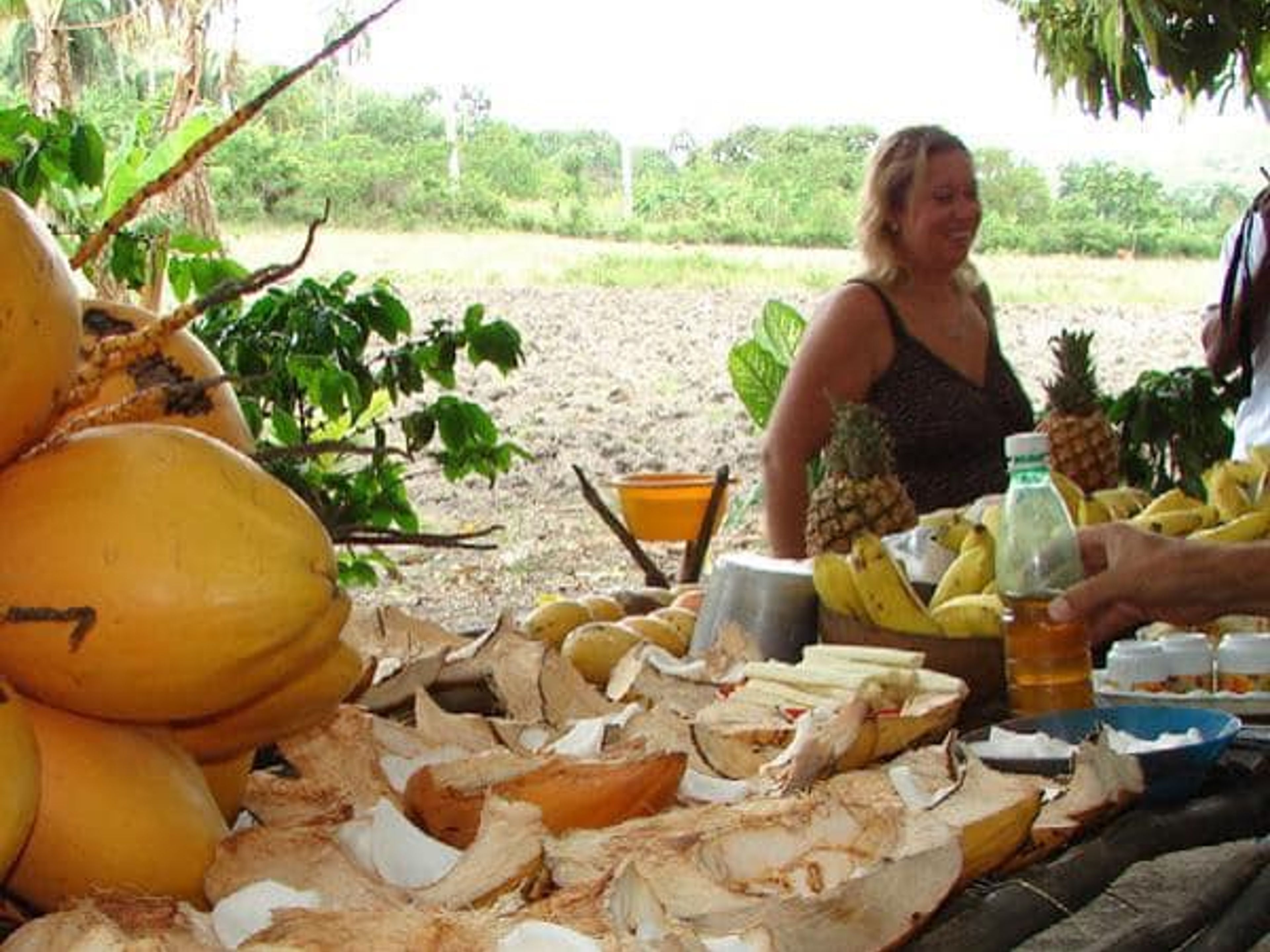 Jeep Safari "ALCALÁ, TOUR AUFS LAND“. The community of Alcala, Ramón de Antillas, Holguín, Cuba.