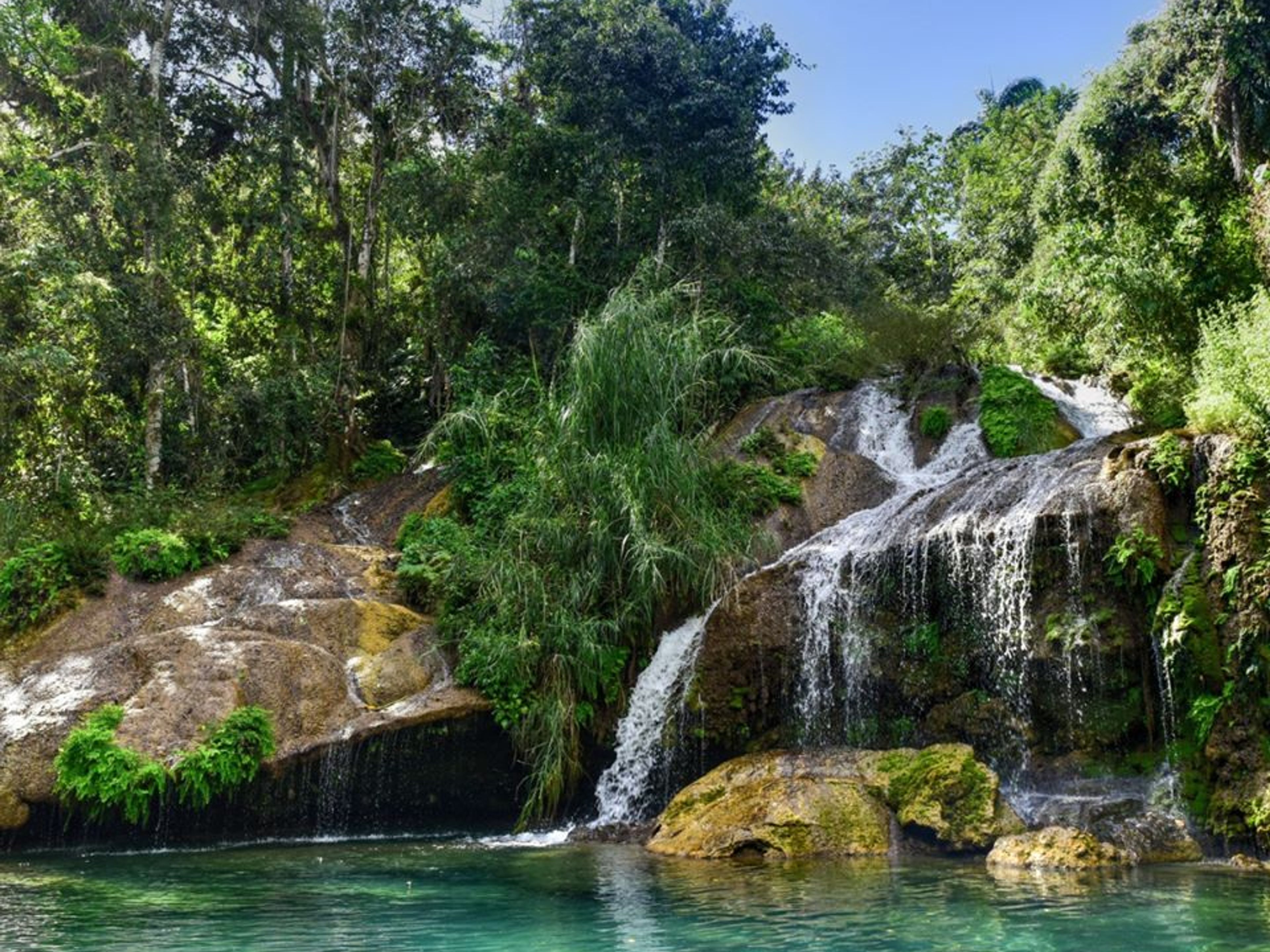 Тур "НИЧО - ТРИНИДАД - СЬЕНФУЭГОС". El Nicho Natural Park panoramic view, Cienfuegos, Cuba.