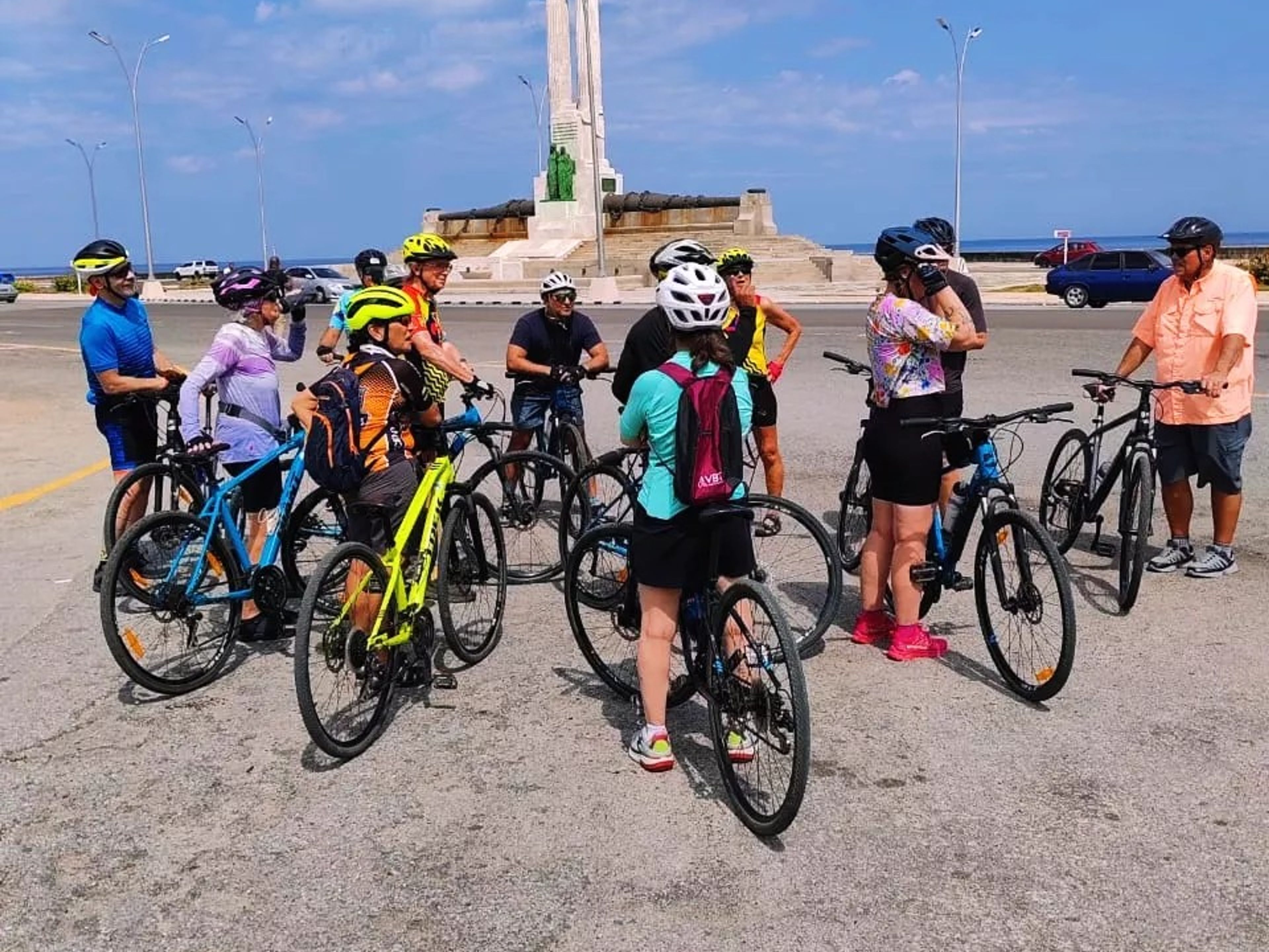 Tour in bici "VEDADO + COCO BLUE"