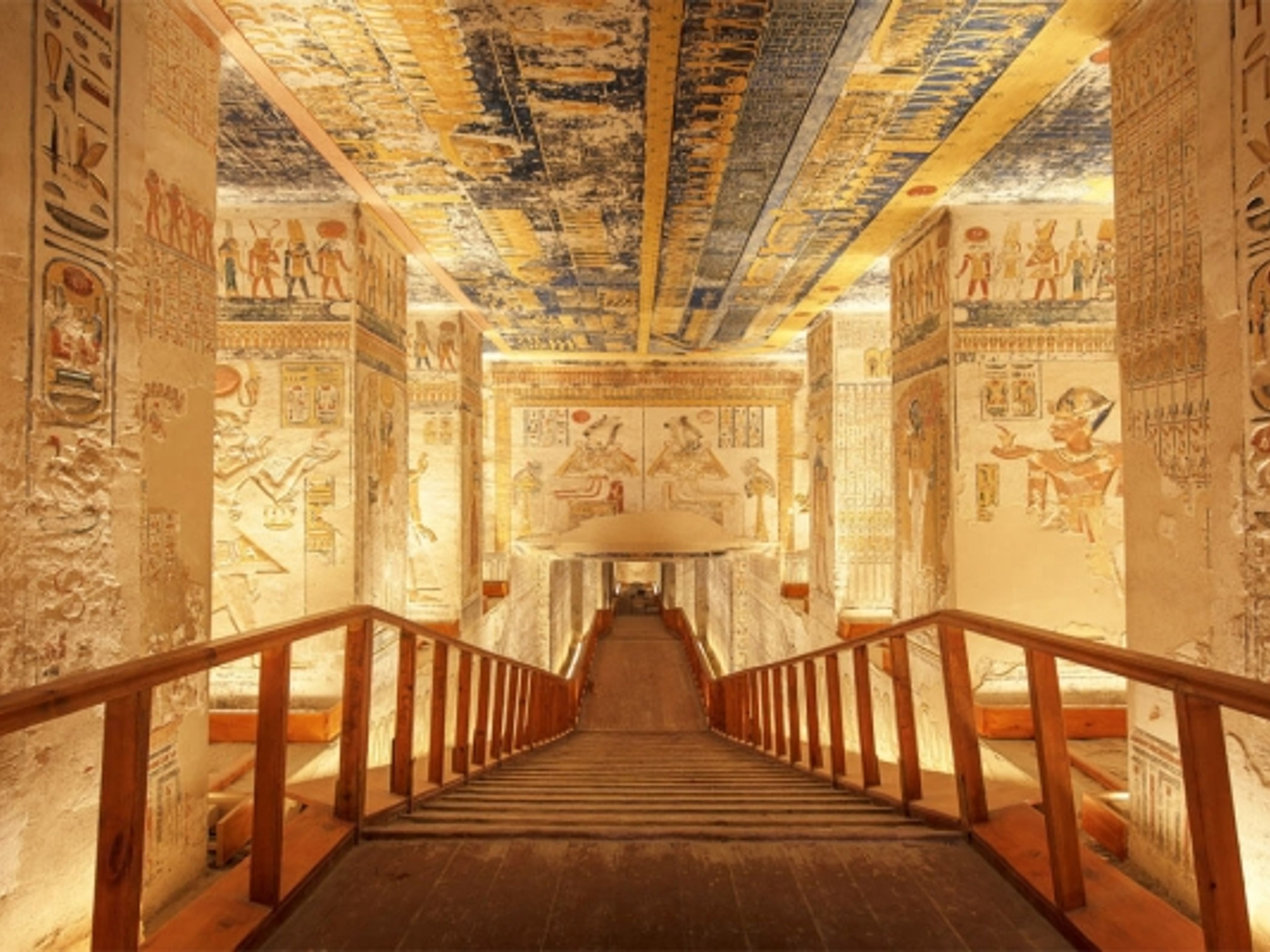 AUSFLUG "TAL DER KÖNIGE, TEMPEL DER KÖNIGIN HATCHEPSUT UND DIE KOLUMEN DER MEMMON".. null