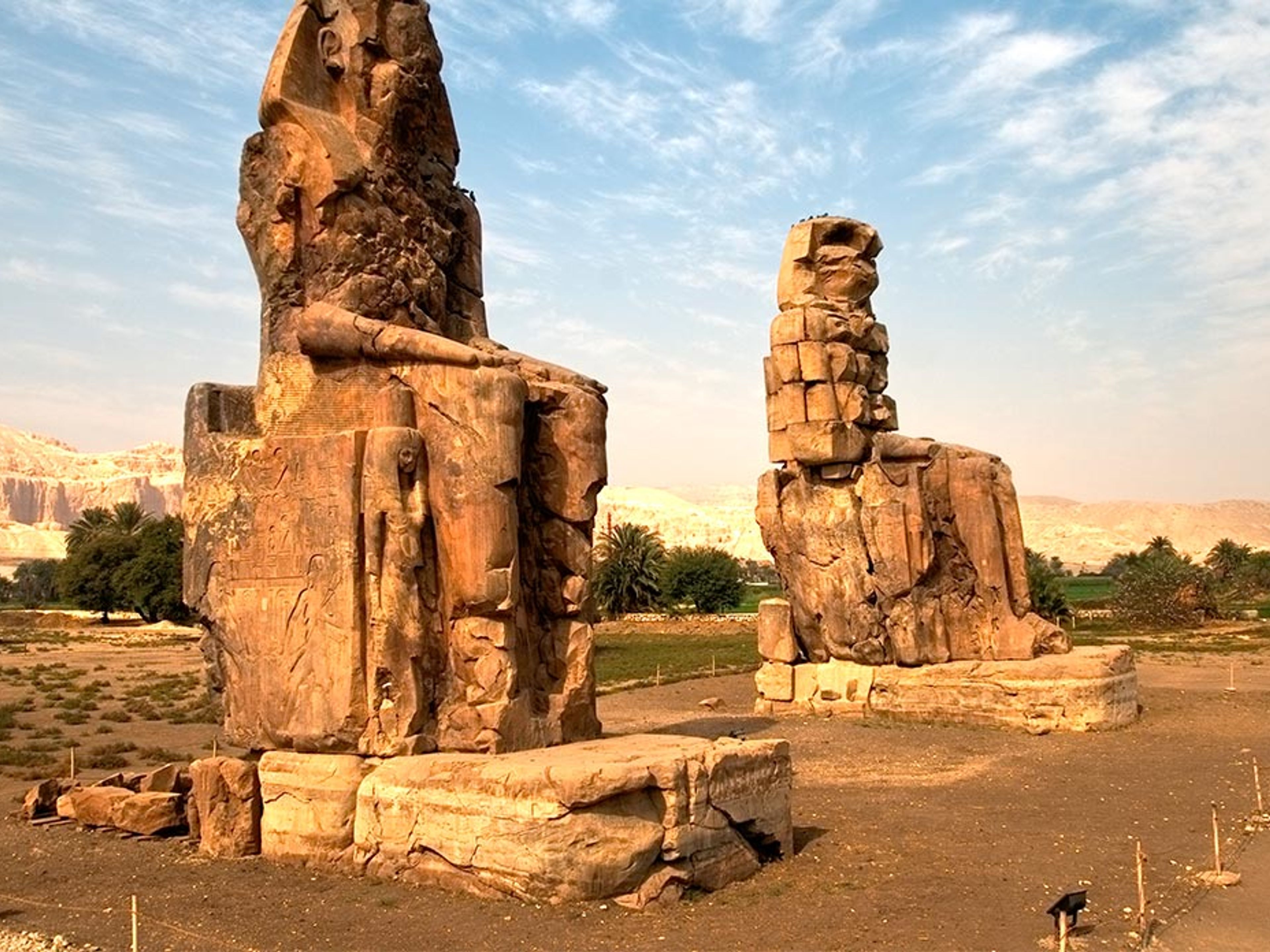 AUSFLUG "TAL DER KÖNIGE, TEMPEL DER KÖNIGIN HATCHEPSUT UND DIE KOLUMEN DER MEMMON".