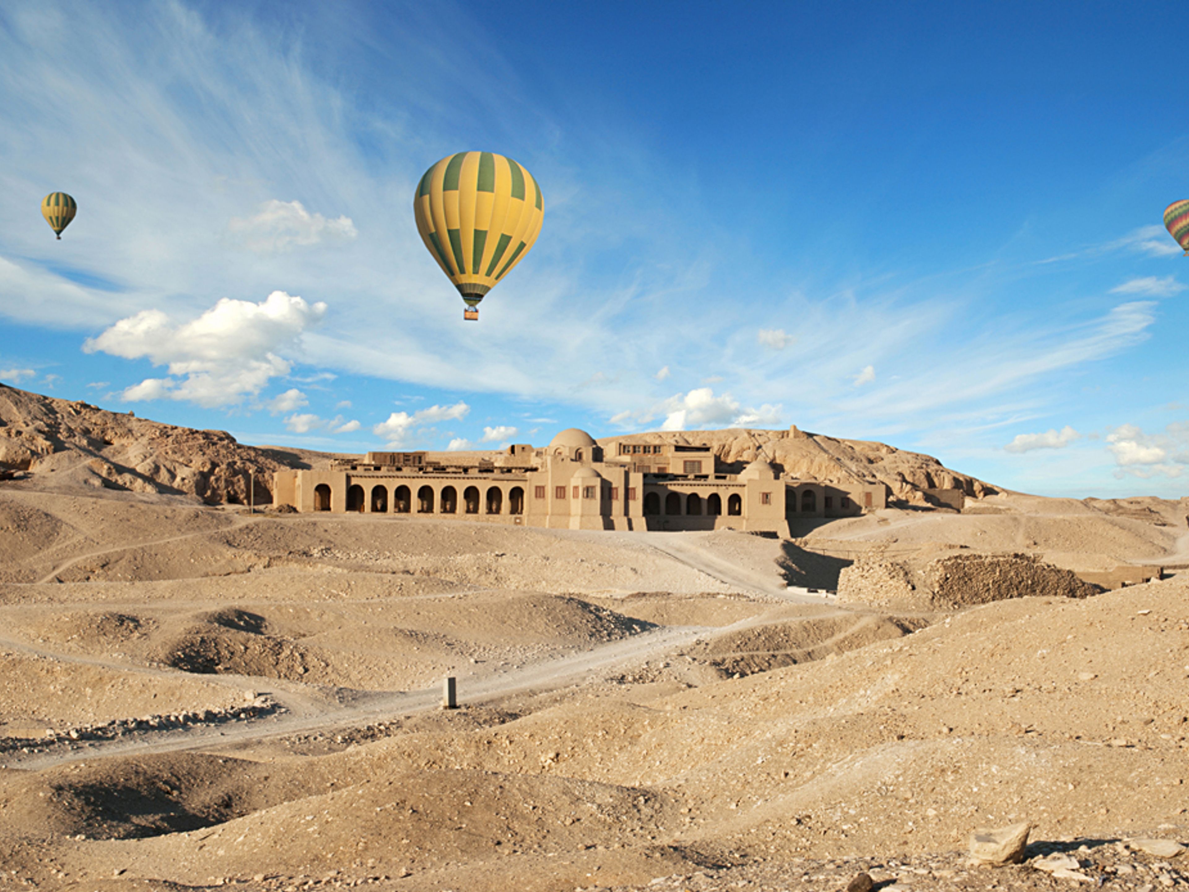AUSFLUG "BALLONFAHRT IN LUXOR".. null