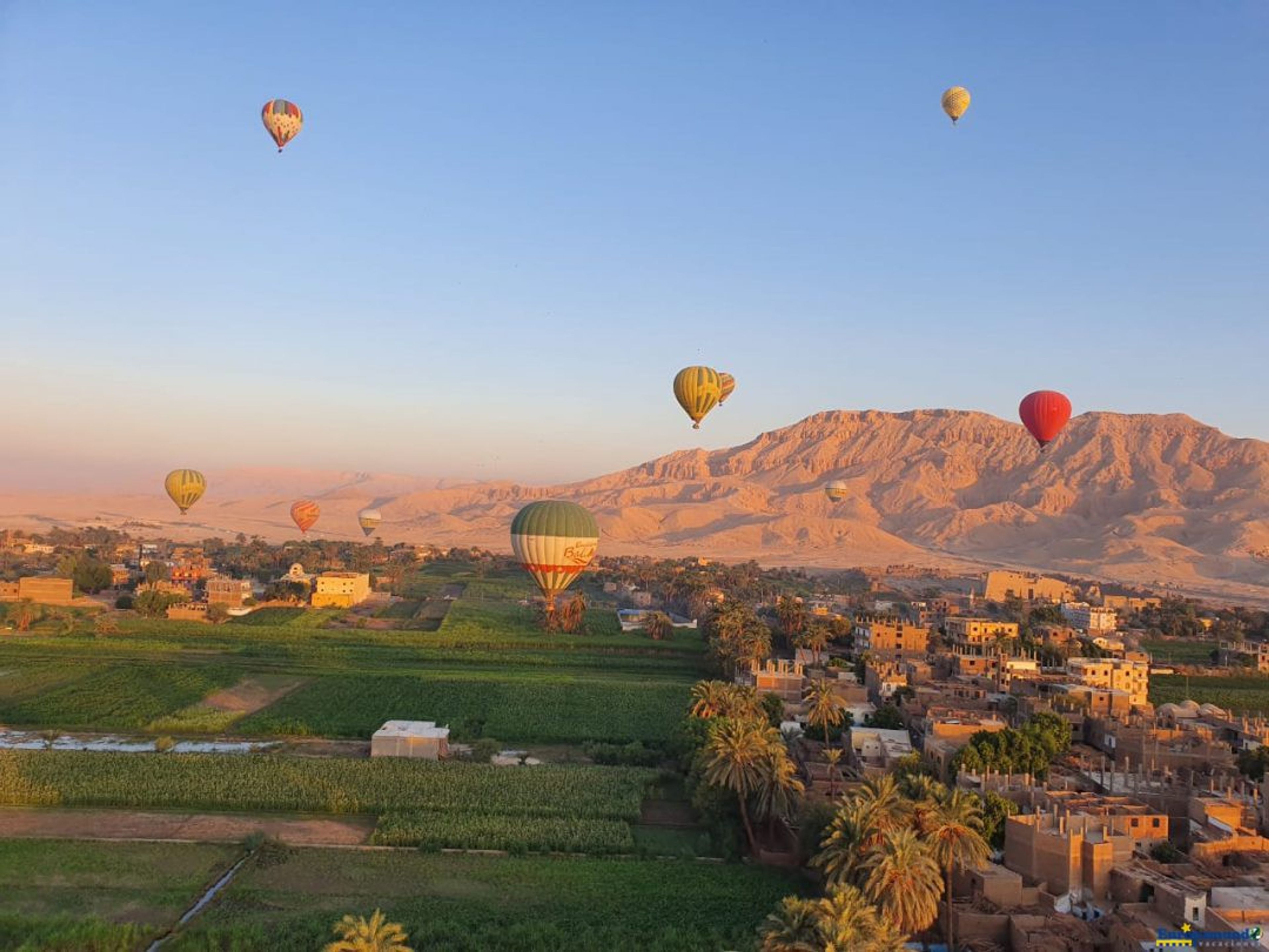 AUSFLUG "BALLONFAHRT IN LUXOR".. null