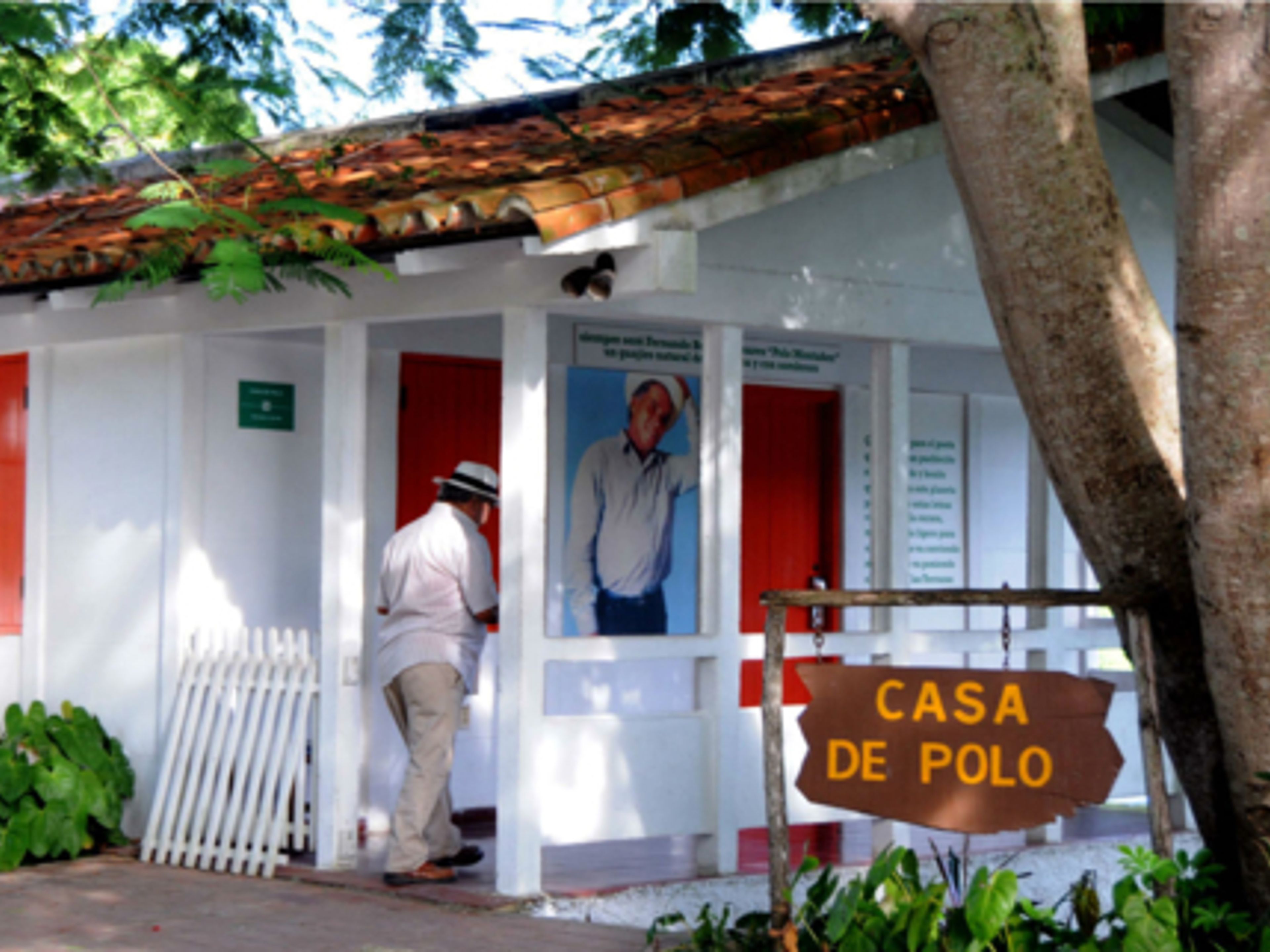 Jeep Safari "NATURE TOUR LAS TERRAZAS + SOROA". Polo Montañez House-Artemisa-Cuba