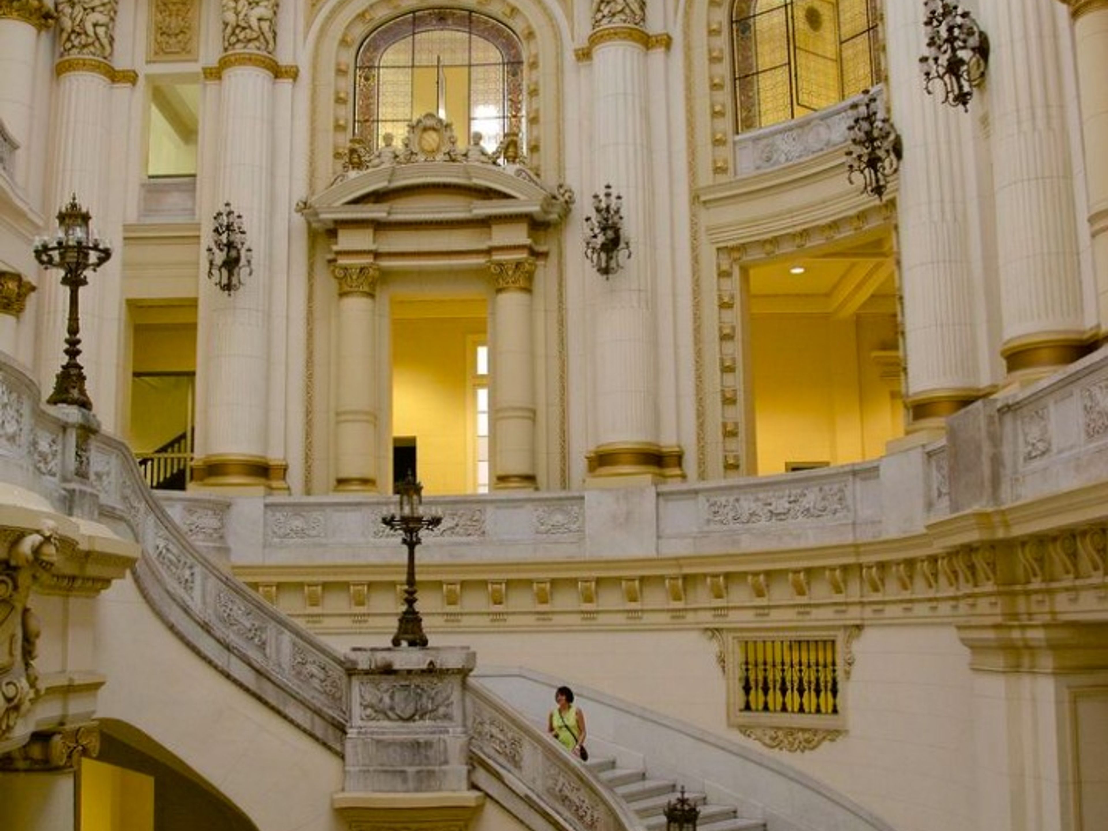 Excursão "DE ARTE E COR". Museum of Fine Arts, Old Havana, Havana, Cuba.