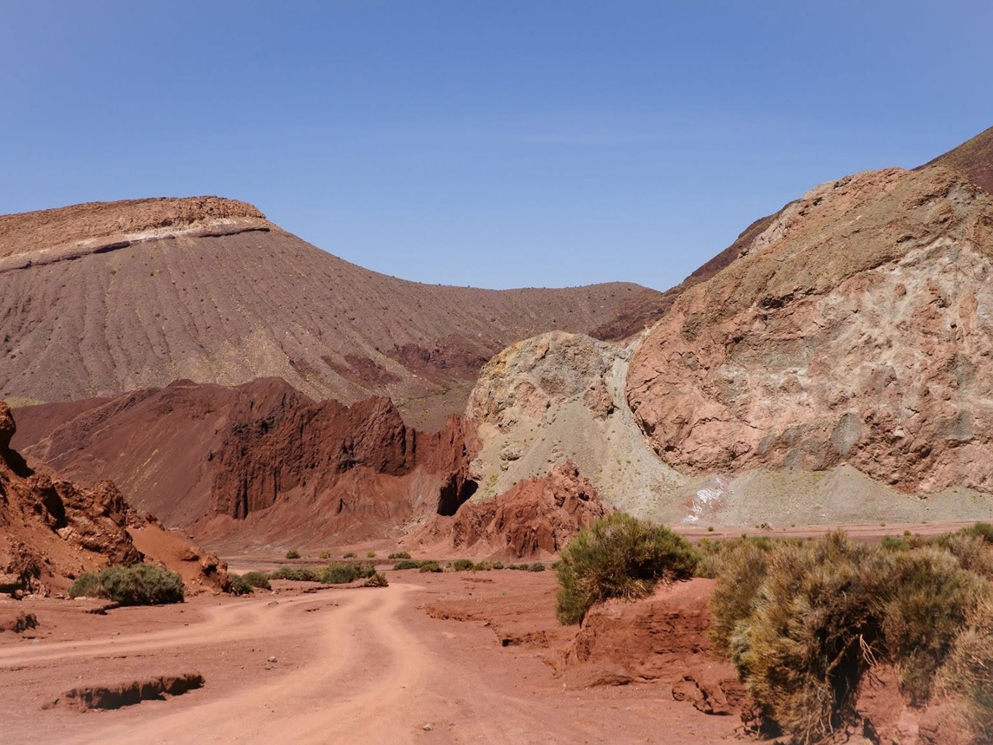 "HALF DAY VALLE DEL ARCOÍRIS (RAINBOW VALLEY)" Tour. "HALF DAY VALLE DEL ARCOÍRIS (RAINBOW VALLEY)" Tour, San pedro de Atacama, Chile. 