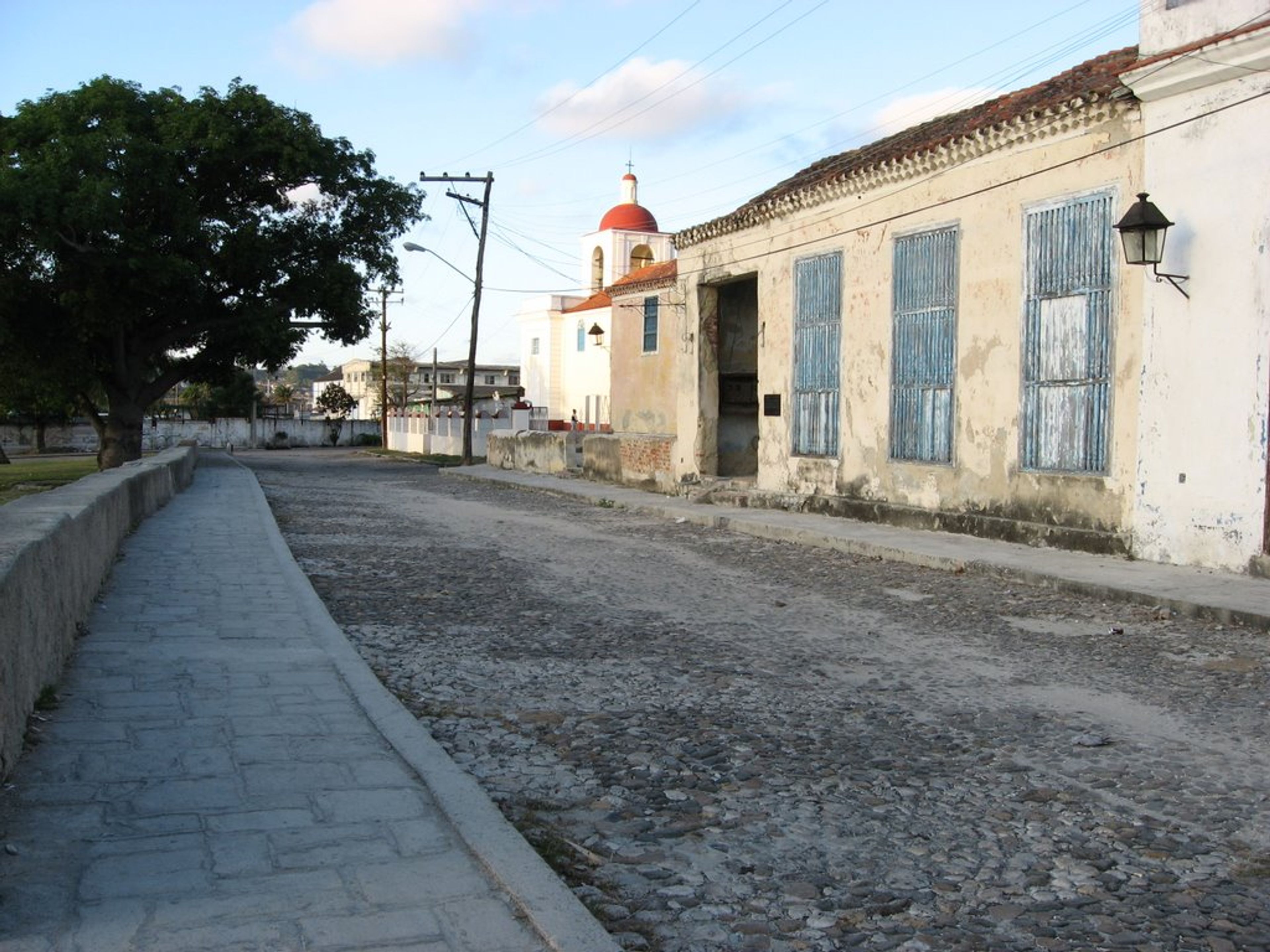 Excursão de Bicicleta "HAVANA, RAÍZES AFROCUBANAS + BEYOND ROOTS". The town of Regla, located at the bottom of Havana Bay in a former aborigine settlement named Guaicanamar. Regla, Havana, Cuba.