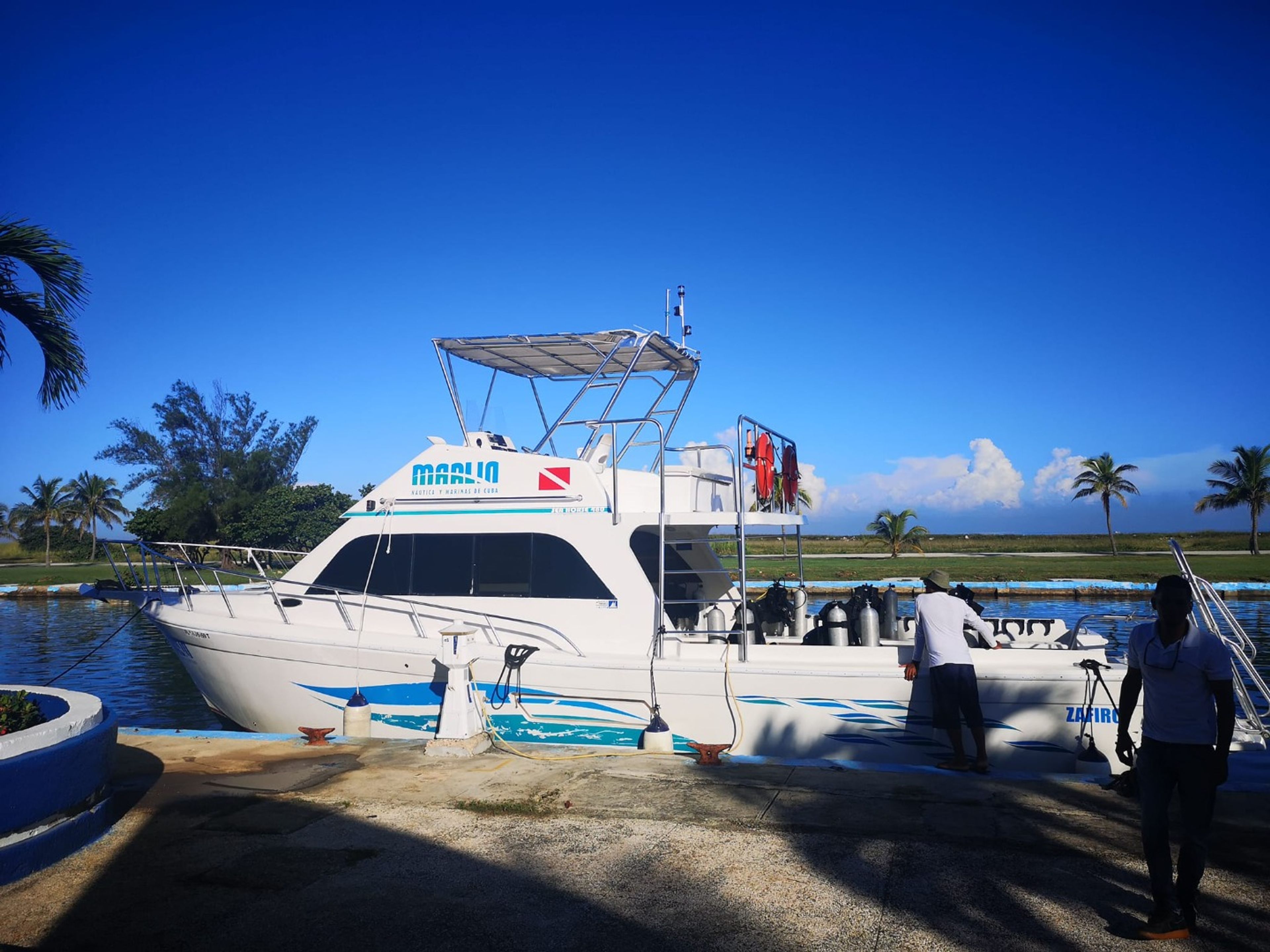 "TAUCHEN IN MARINA HEMINGWAY (LA AGUJA)" Tour. “SCUBA DIVING IN MARINA HEMINGWAY (LA AGUJA)” Tour
