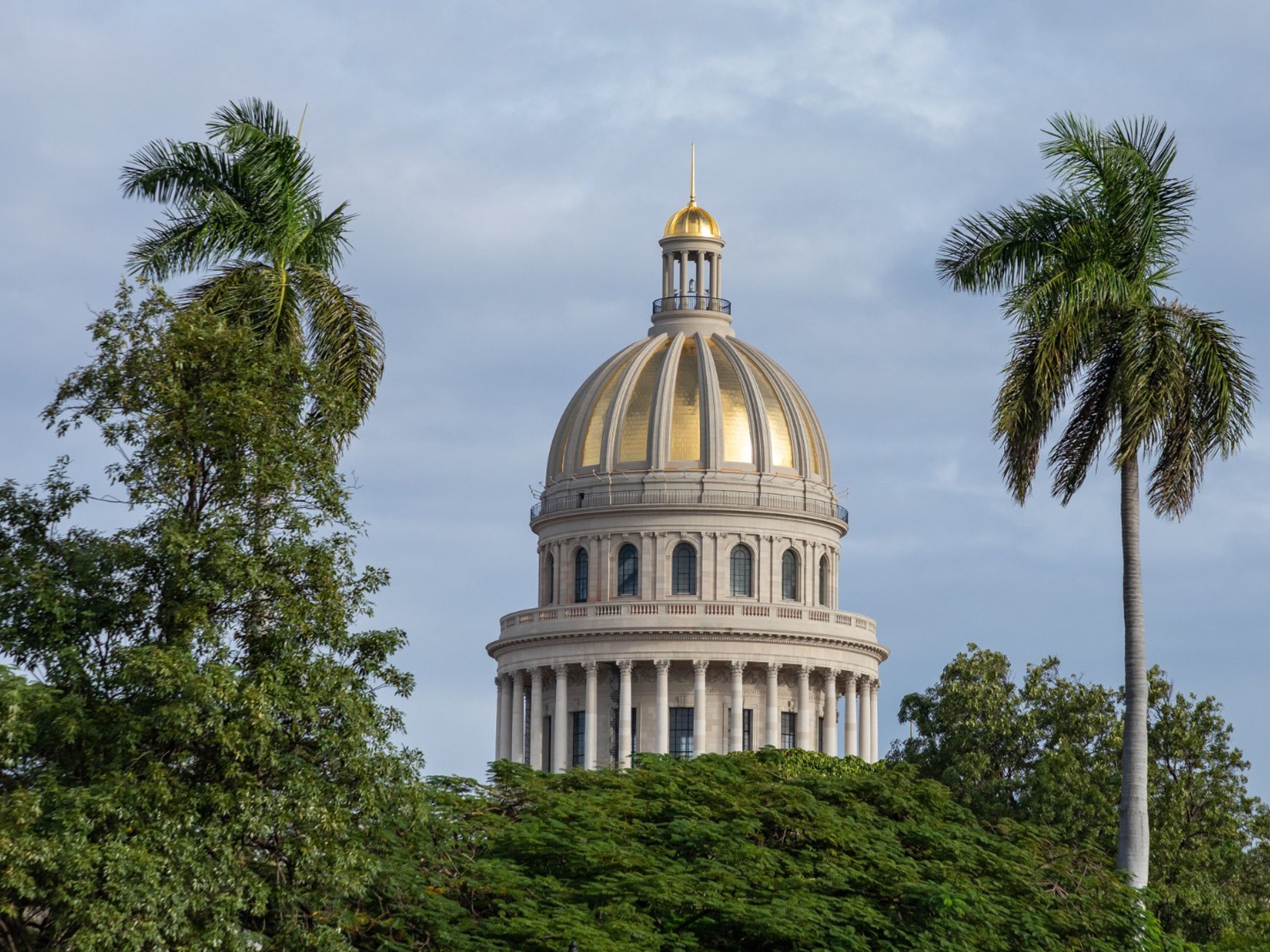 "HAVANA, HISTORY AND FUN + OPTIONAL VISIT TO THE TROPICANA CABARET" Tour (OPTION 2)