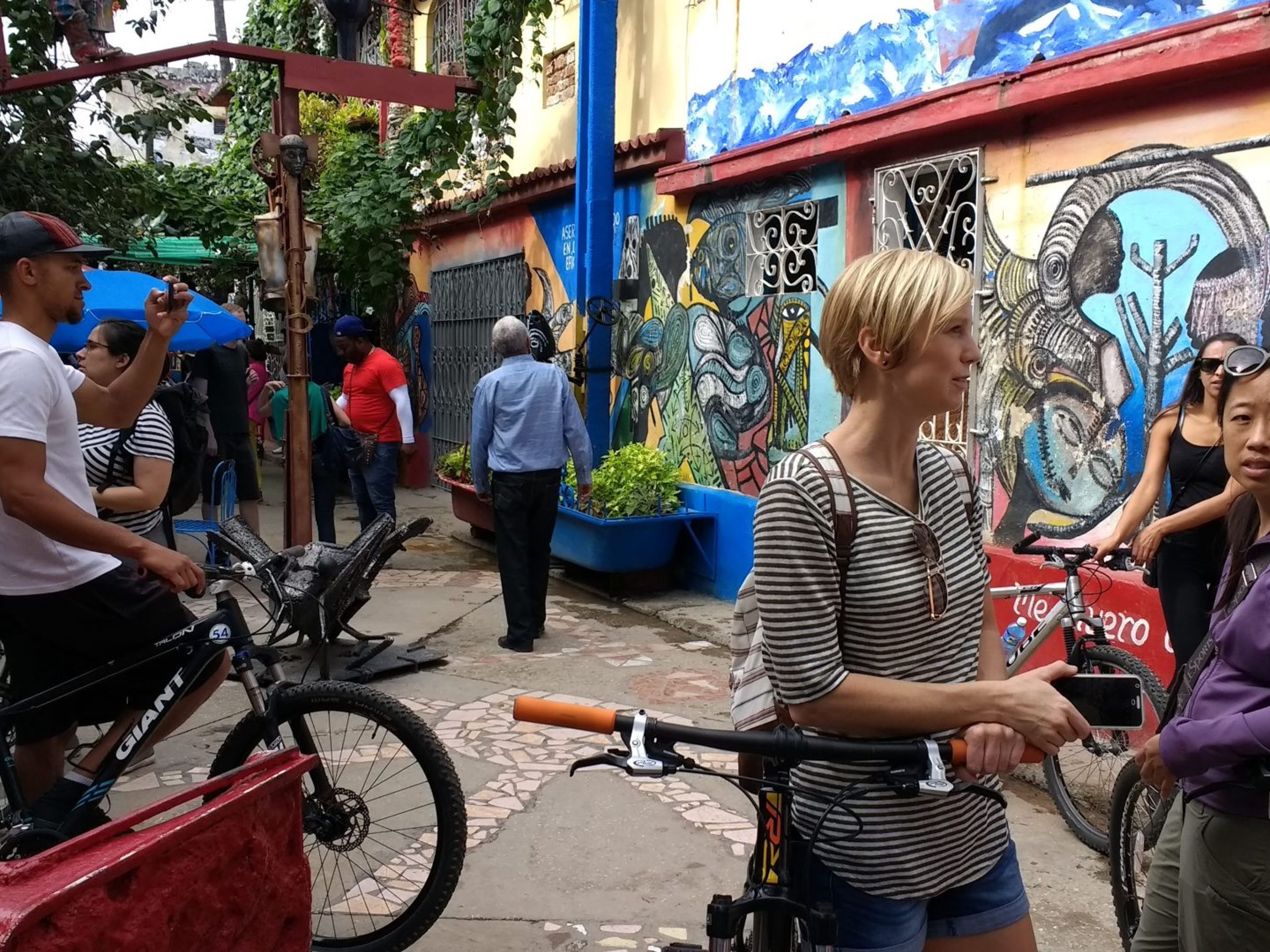 Tour in Bici "L'Avana Sotterranea". "Havana Underground" Bike Tour