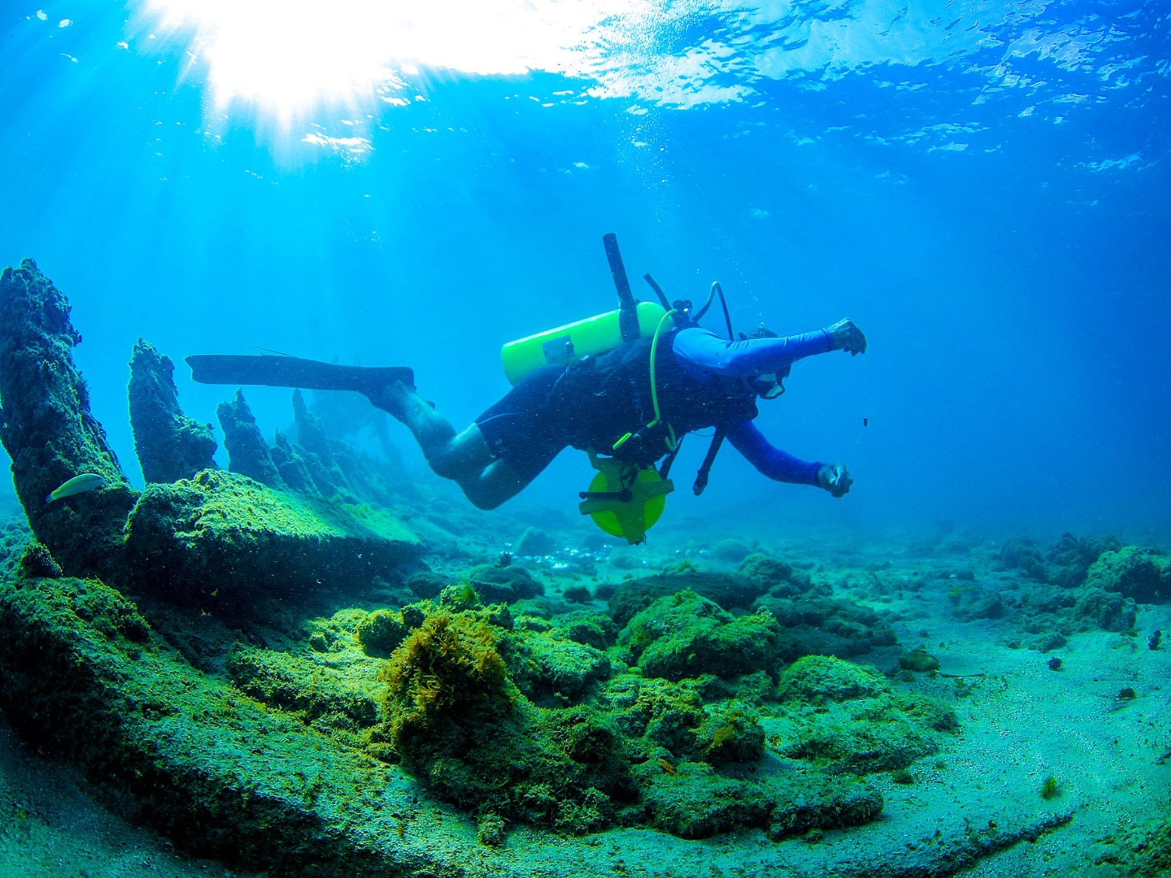 Buceo en pecios de la Guerra Hispano-Cubana y Norteamericana de 1898. “CRUCERO ACORAZADO ALMIRANTE OQUENDO”.. DIVING IN WRECKS OF THE HISPANIC - CUBAN - NORTH AMERICAN WAR OF 1898. "ADMIRAL OQUENDO BATTLESHIP CRUISE"