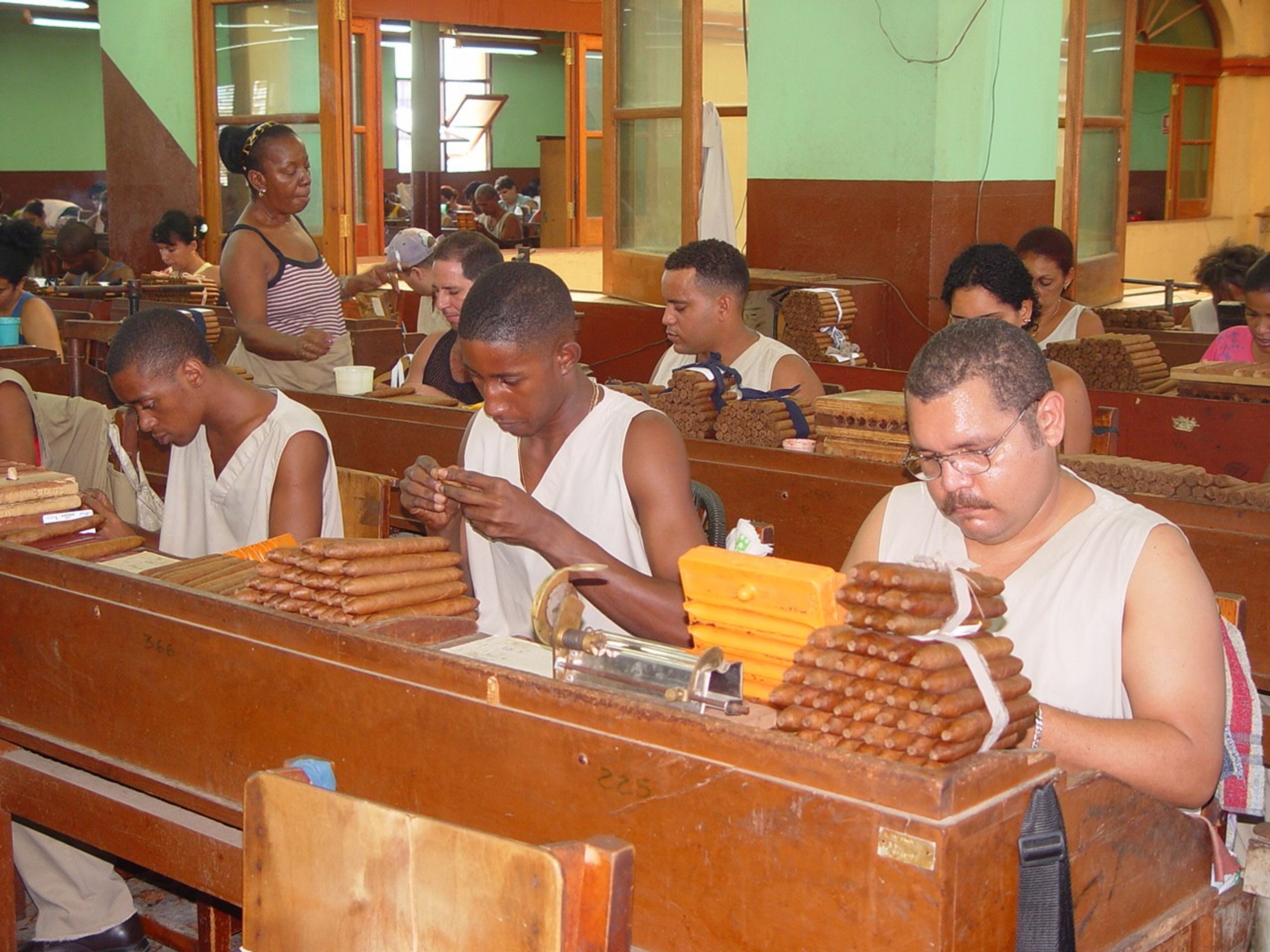 City Tour Colonial Havana + Fábrica de Tabaco. Partagas Tobacco Factory
