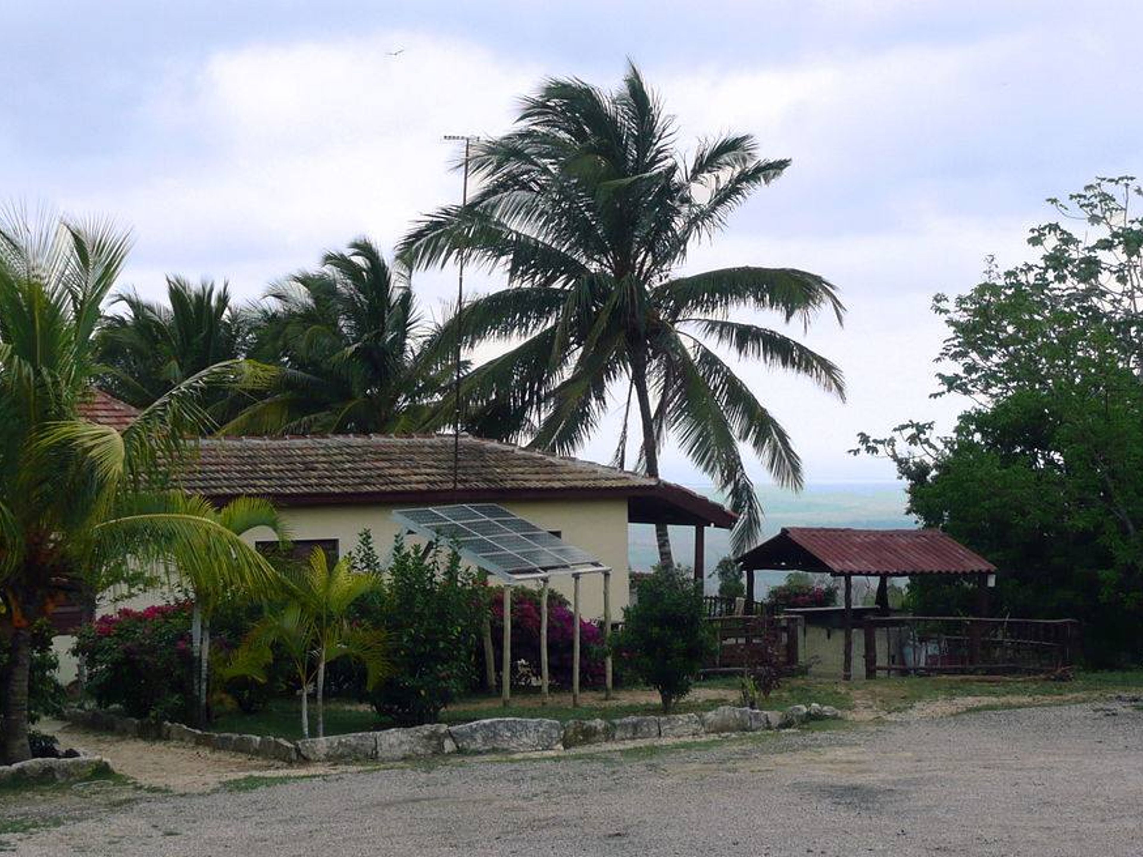 Jeep Safari "ROUTE DES FERMES À TRAVERS LA CAMPAGNE CUBAINE" (5 JOURS - 4 NUITS). Loma de Cunagua panoramic view, Ciego de Ávila, Cuba.