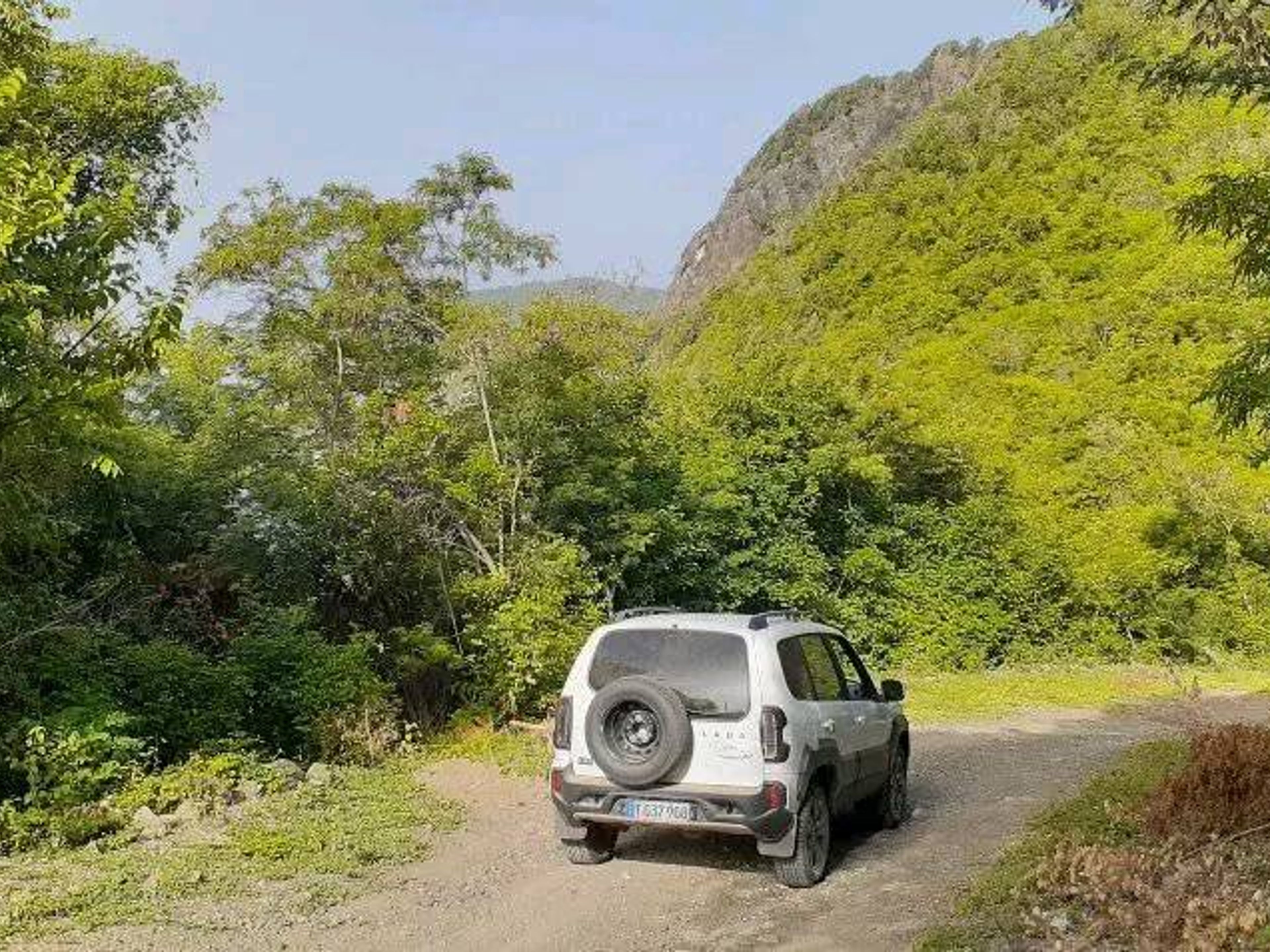 Джип Cафари "ЛА ГРАН ПЬЕДРА". Jeep Safari “LA GRAN PIEDRA”, Santiago de Cuba, Cuba.