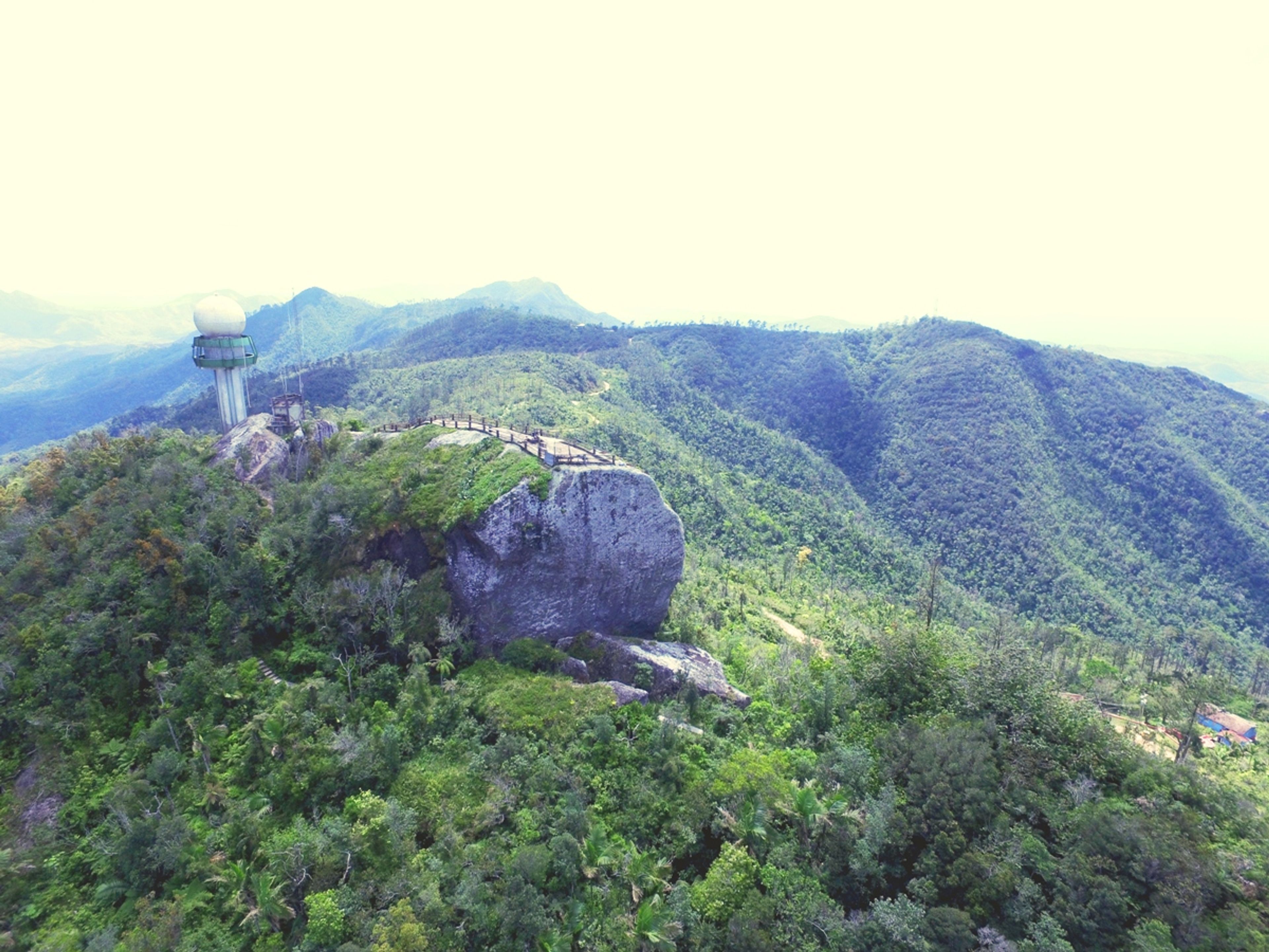 Джип Cафари "ЛА ГРАН ПЬЕДРА". La Gran Piedra panoramic view, Santiago de Cuba, Cuba.
