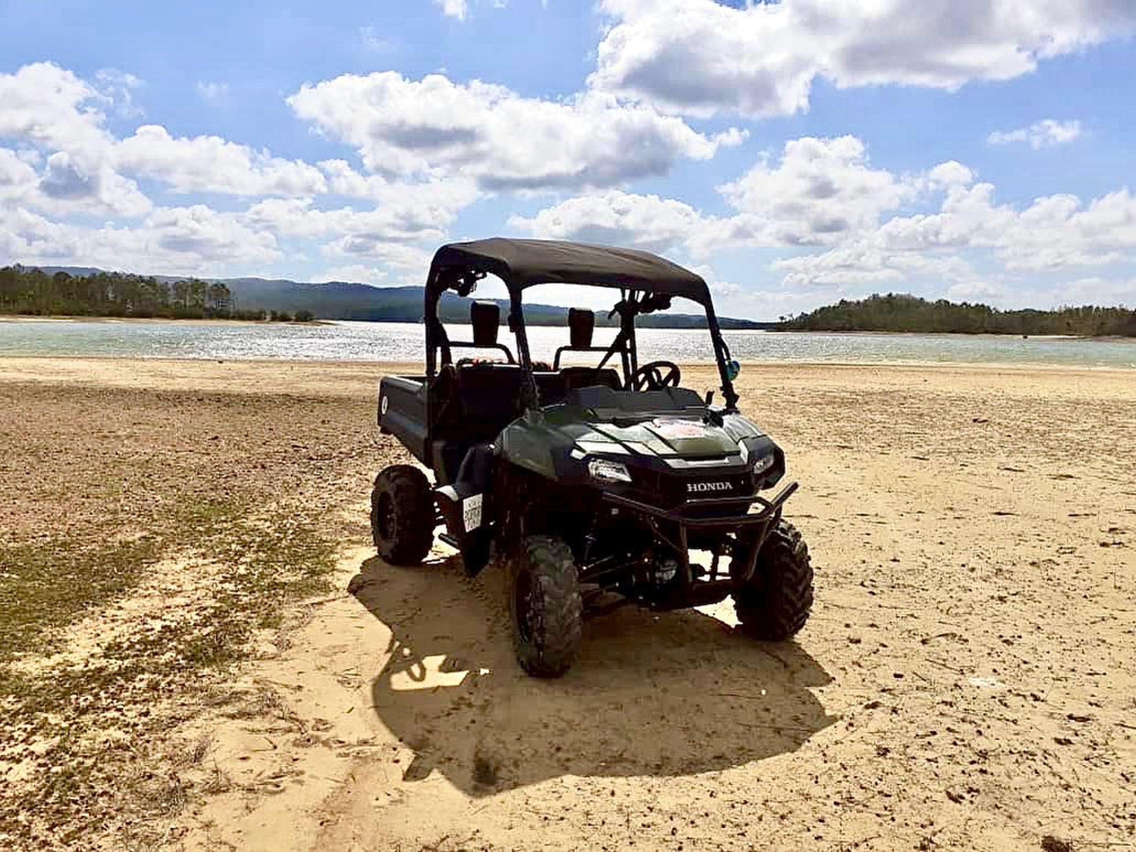 Tour “GIRO IN BUGGY: VISITA ALLA DIGA DI EL SALTO”. “BUGGY TOURS: VISIT TO EL SALTO DAM” Tour, Viñales, Pinar del Río, Cuba.