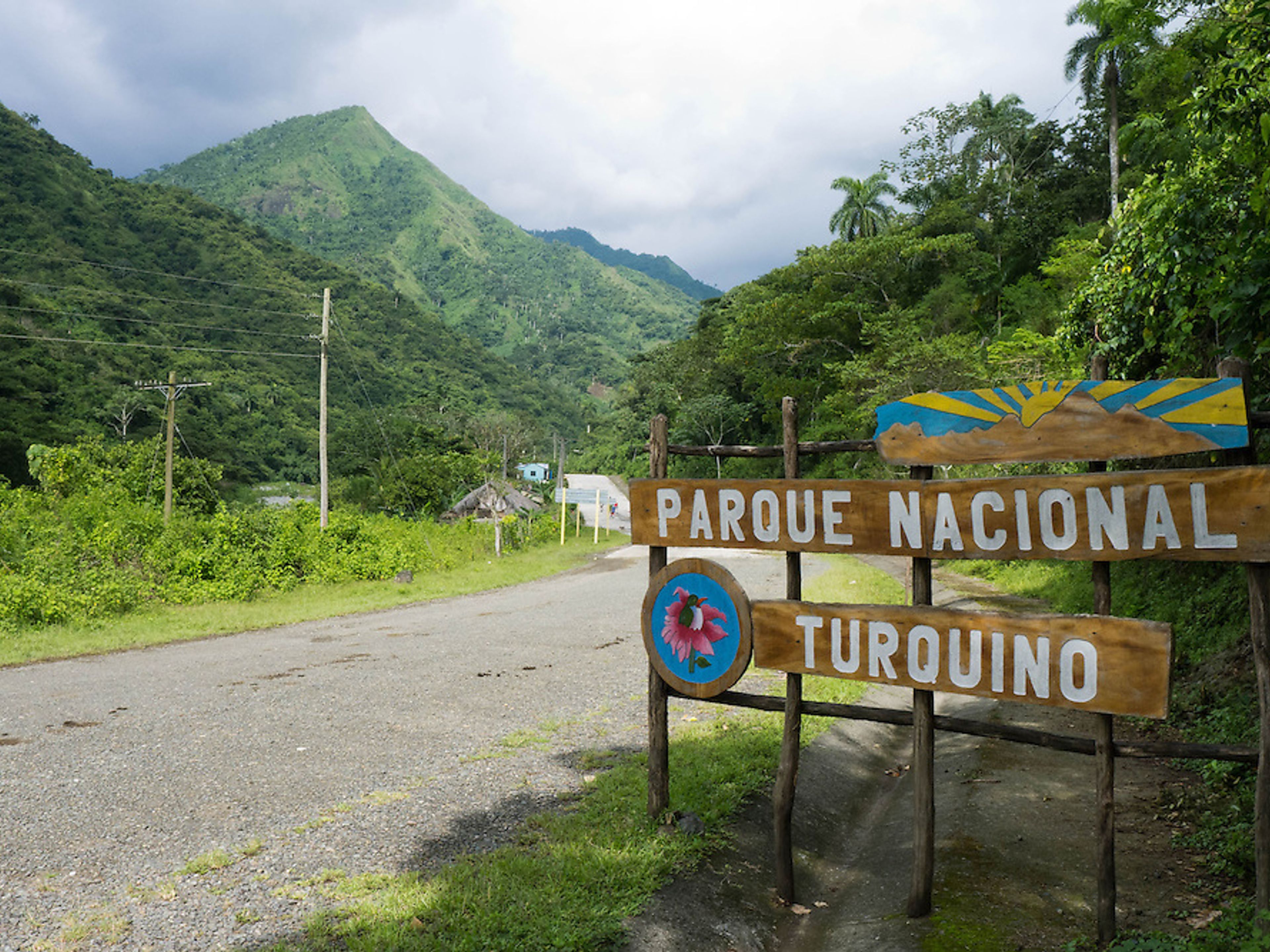Excursión de Senderismo “PICO REAL DEL TURQUINO (DESDE VILLA SANTO DOMINGO)” (2 días / 1 noche). Santo Domingo town, Turquino National Park, Granma