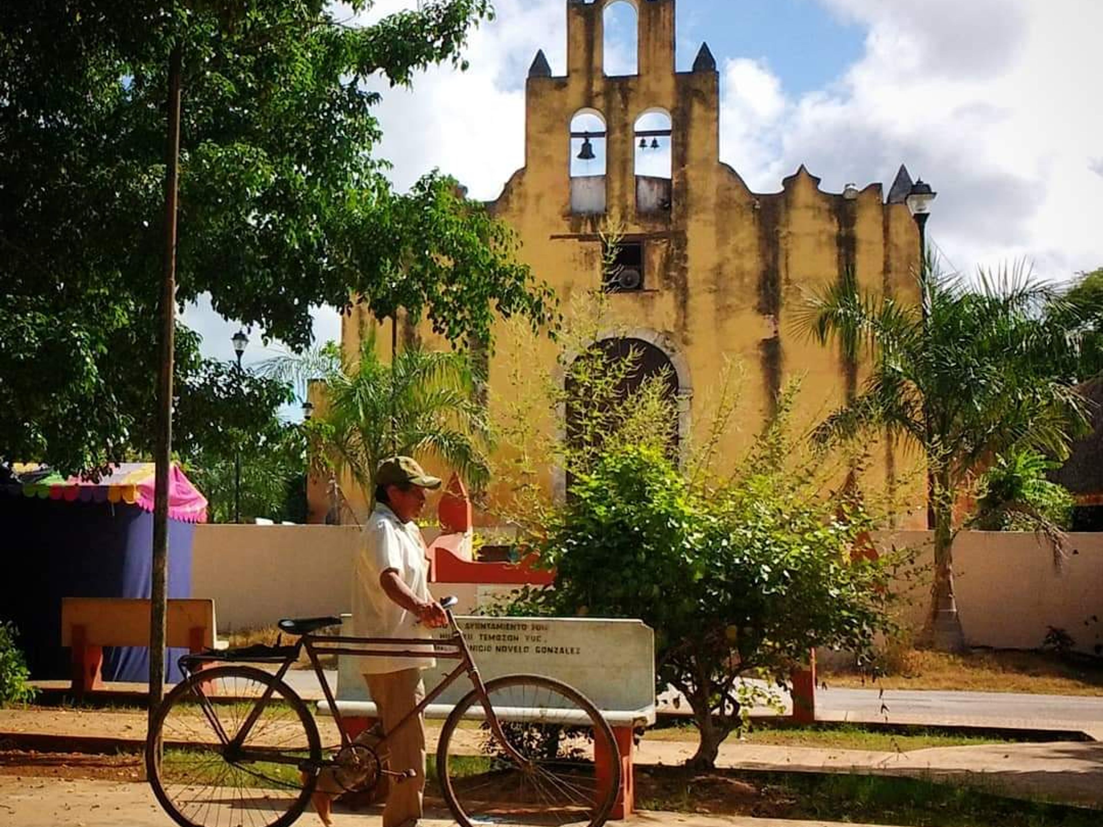 "Экскурсия в Чичен Парк". The magic city of Valladolid, a unique experience in Chichen Itza, Cancun. Mexico