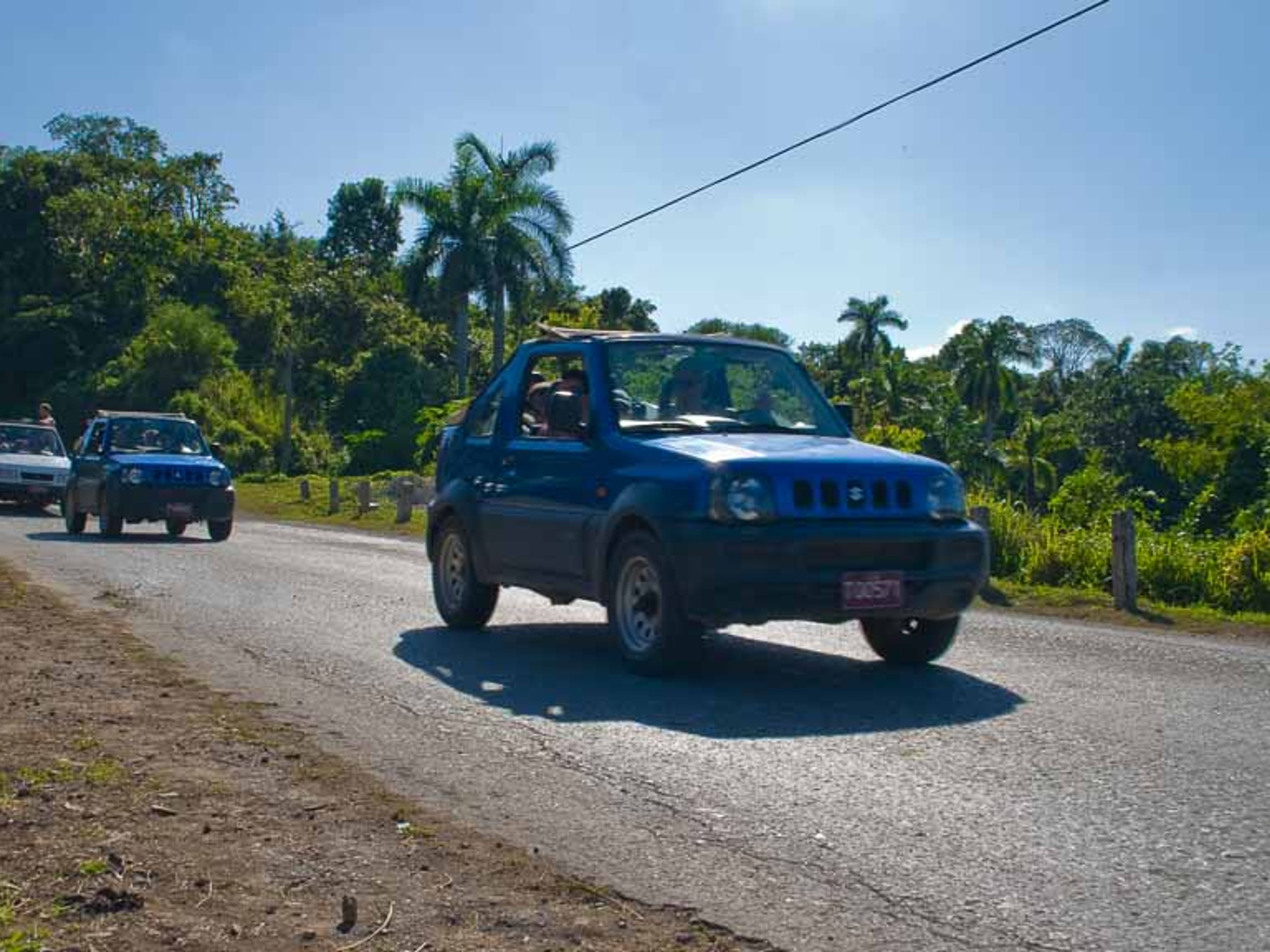 Jeep Safari "CIENFUEGOS + TOPES DE COLLANTES + TRINIDAD OVERNIGHT". Jeep Safari "CIENFUEGOS + TOPES DE COLLANTES + TRINIDAD OVERNIGHT"