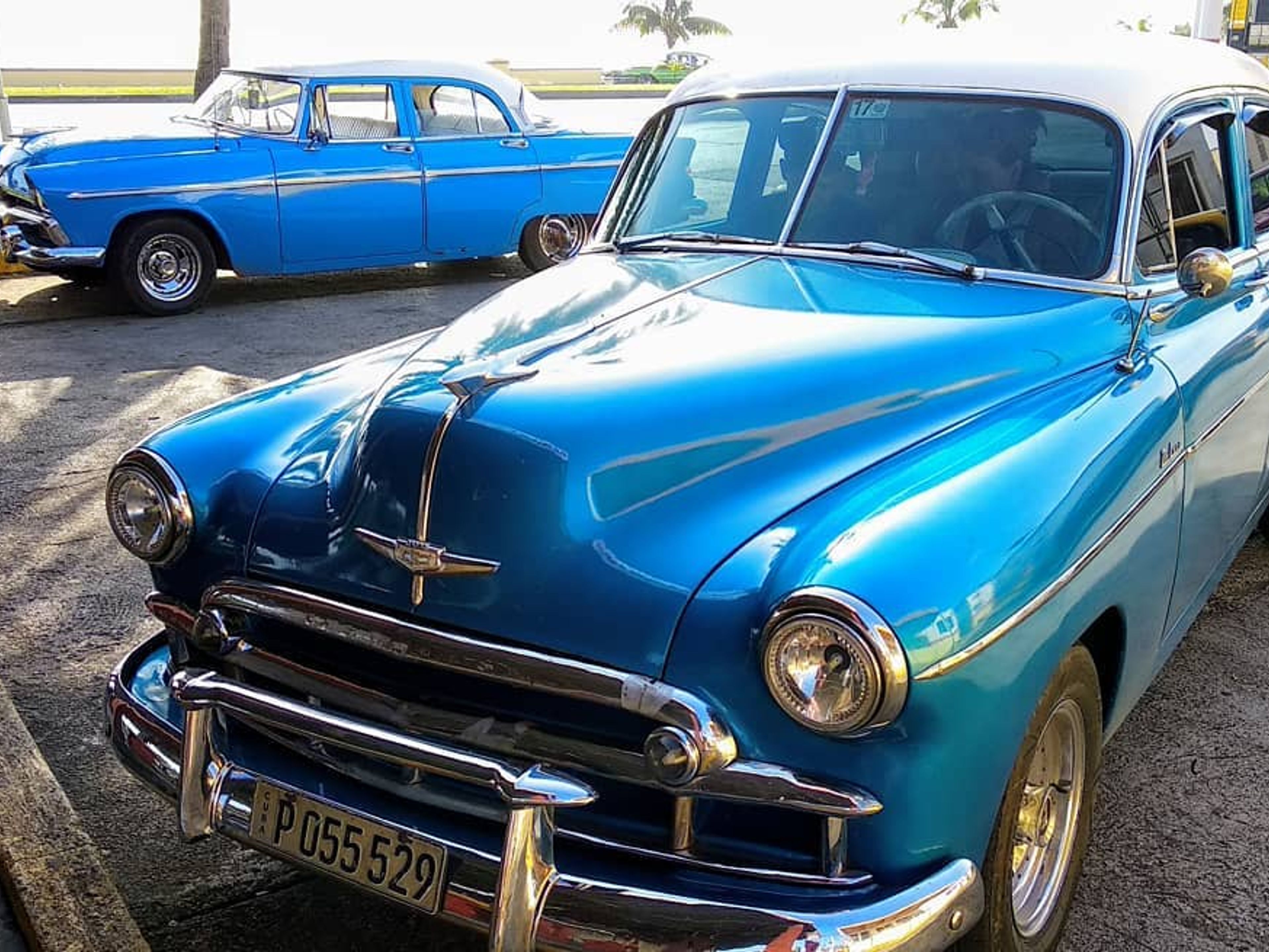 Excursión “PASEO COLECTIVO DESDE TRINIDAD A TOPES DE COLLANTES EN CARROS CLÁSICOS AMERICANOS”