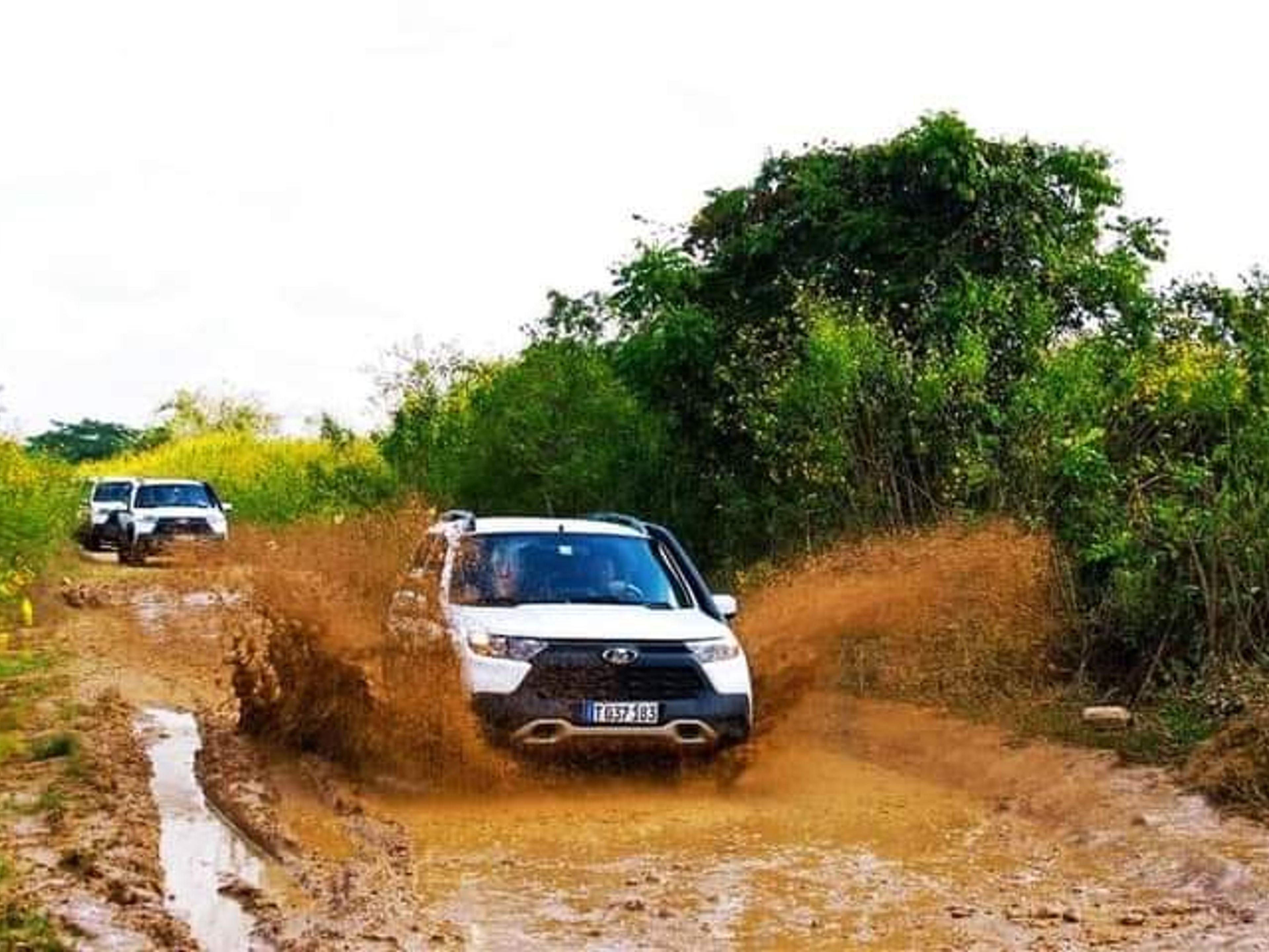 Jeep Safari "4X4 + CAVE DE SATURNO"