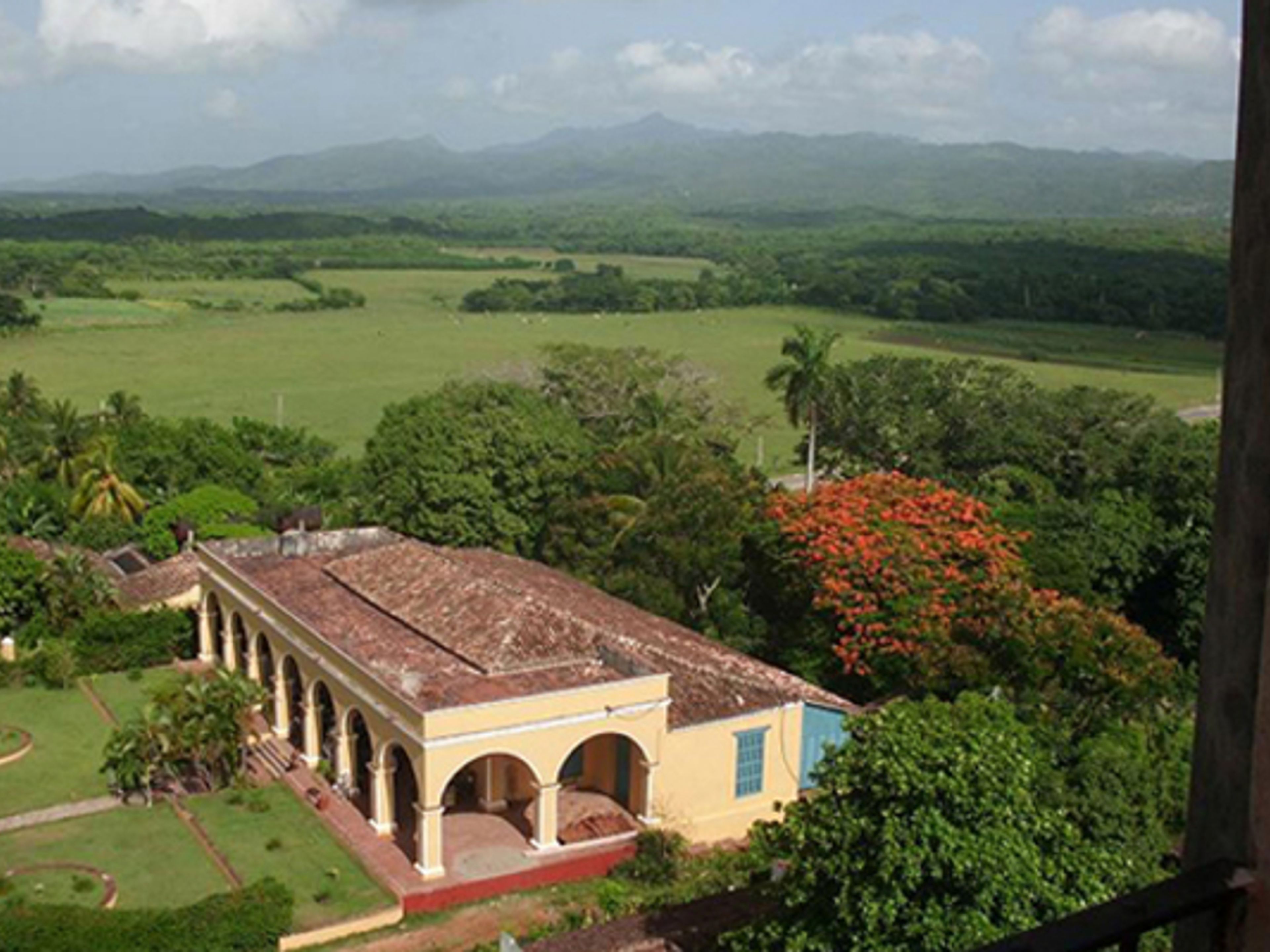 Jeep Safari "TOUR DEL ZUCCHERO". Manaca Iznaga farm, Jeep Safari "SUGAR TOUR", Trinidad, Sancti Spíritus, Cuba